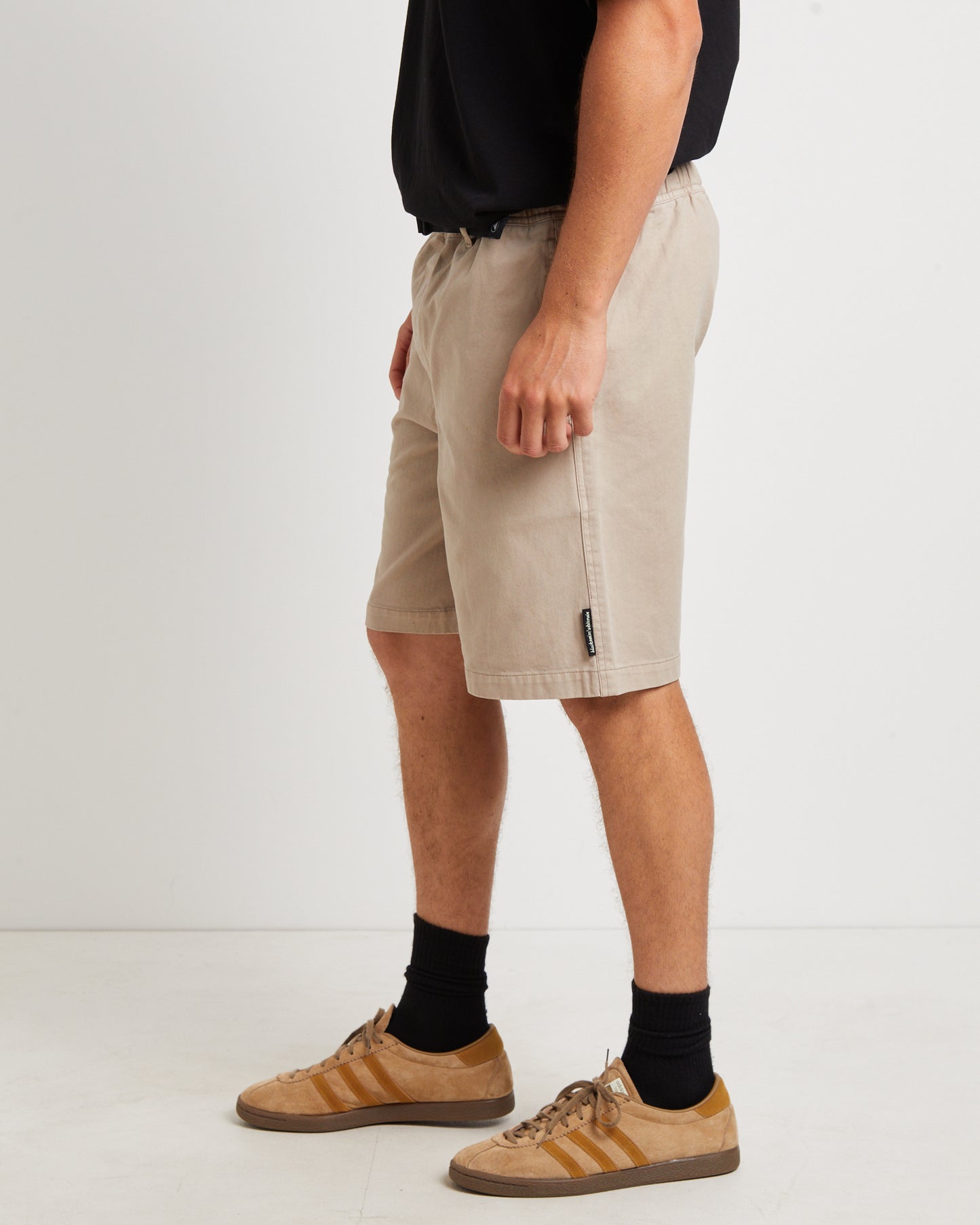 Gunner Hiker Shorts in Sand
