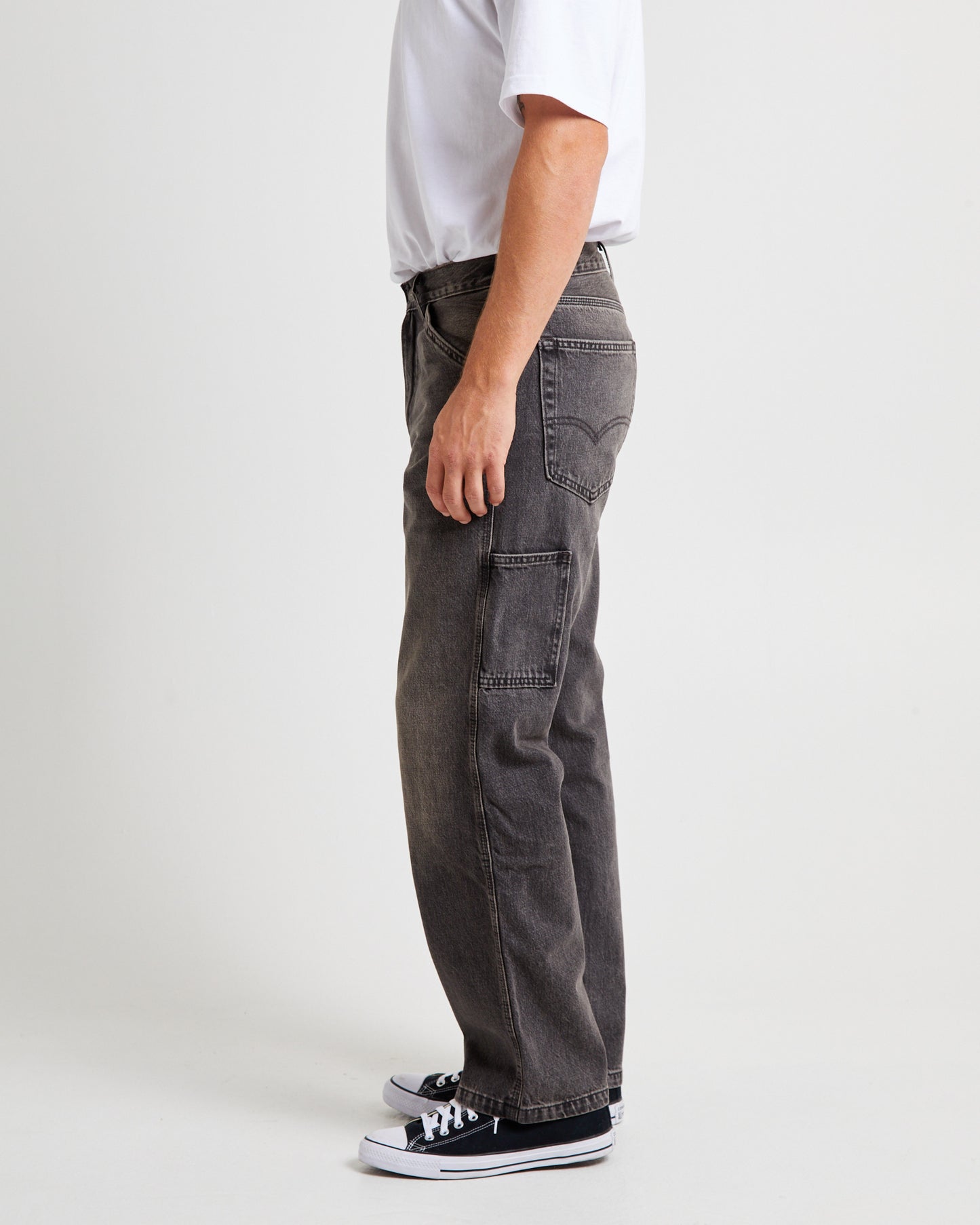 568 Stay Loose Carpenter Jeans Going Backwards