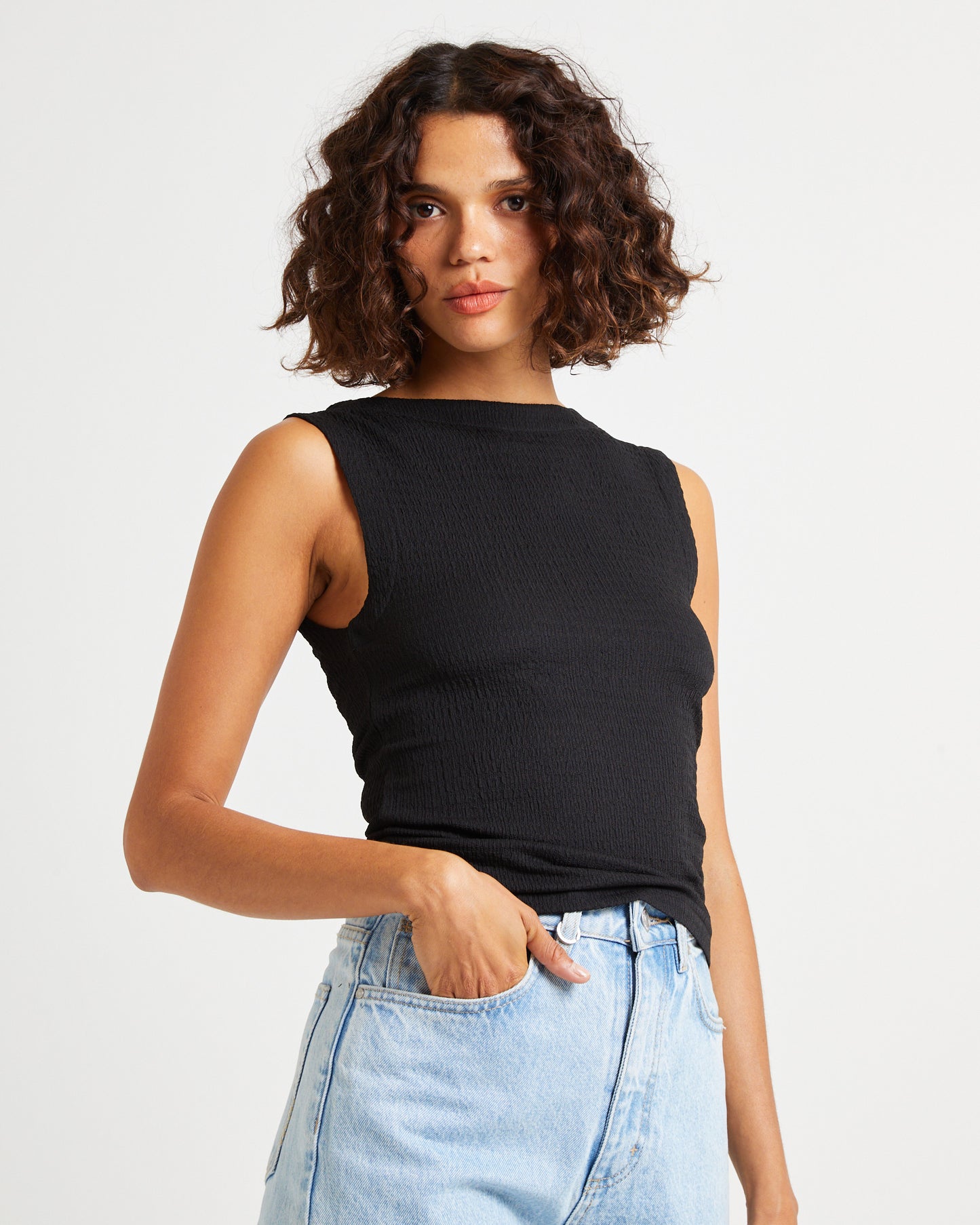 Crinkle 90s Top Black