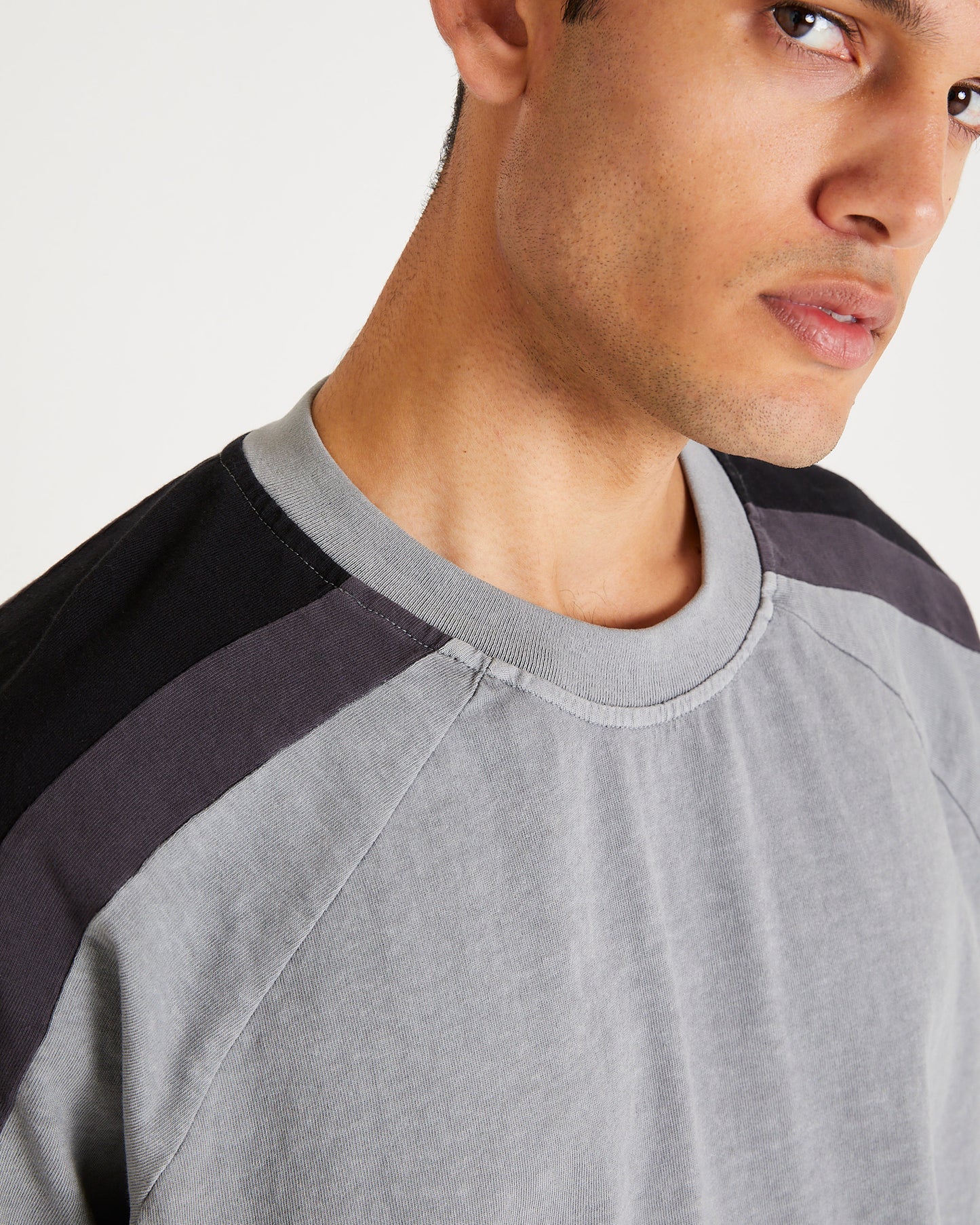 Novel Raglan Spliced T-Shirt
