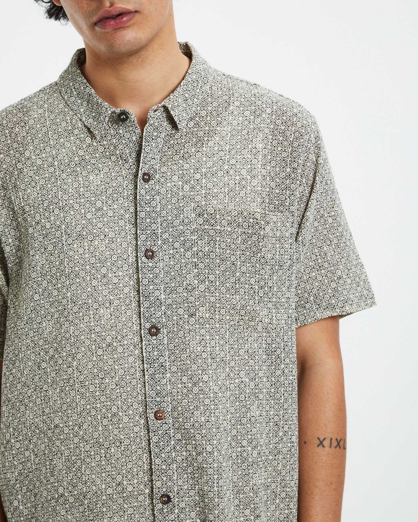 Bon Tiki Short Sleeve Shirt Bone