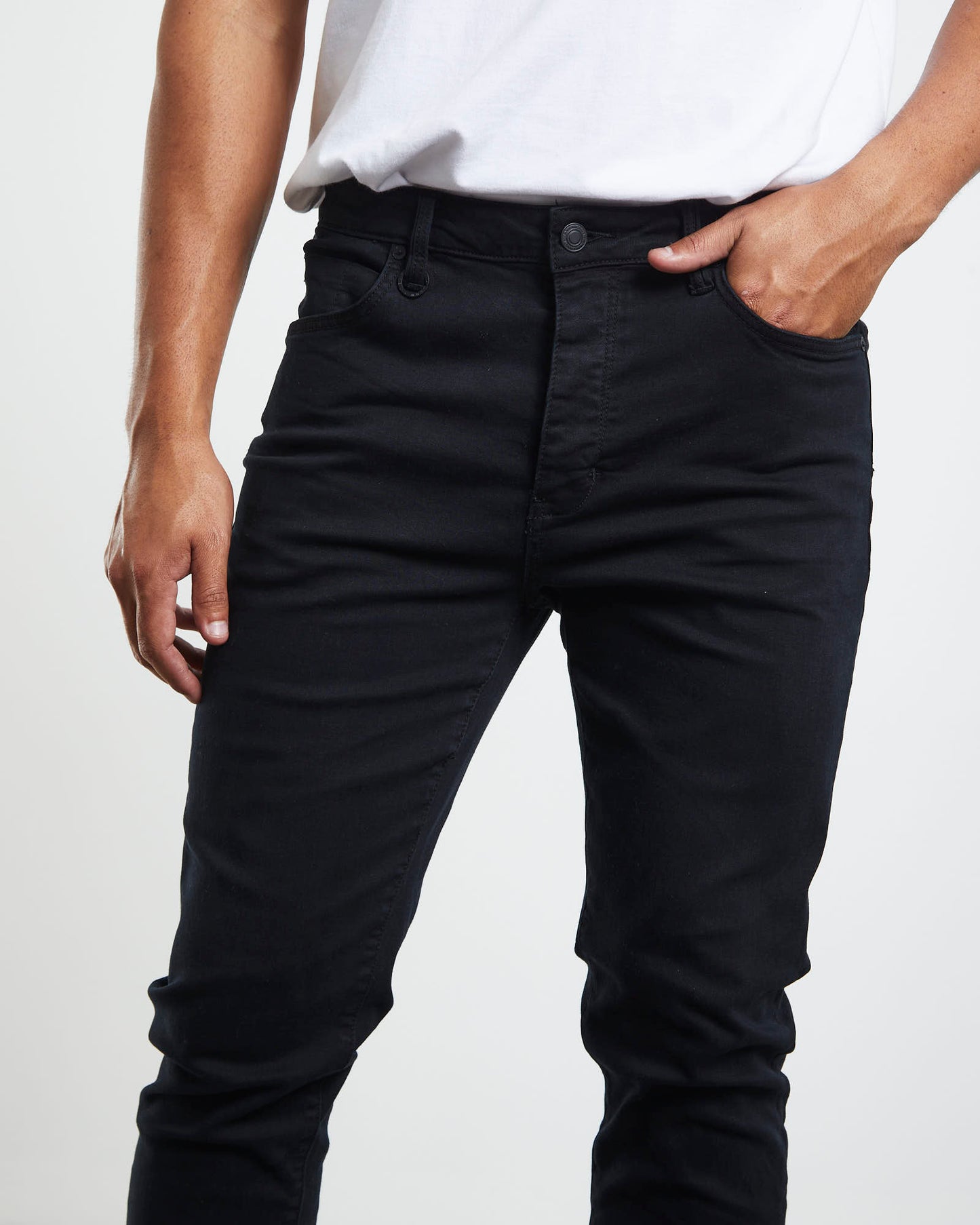 Ray Tapered Slim Denim Jeans