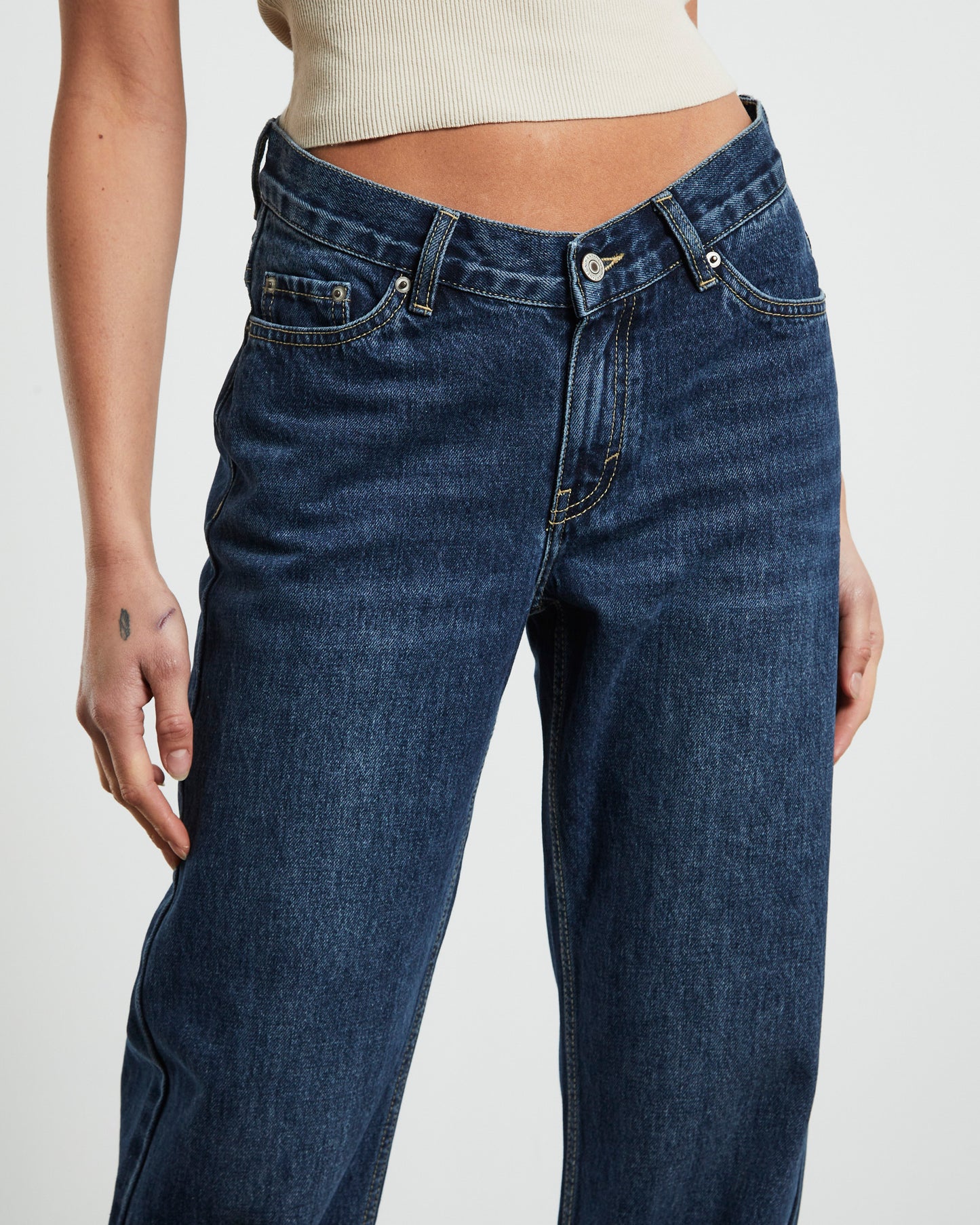 Emmy V Waist Straight Jeans Y2K