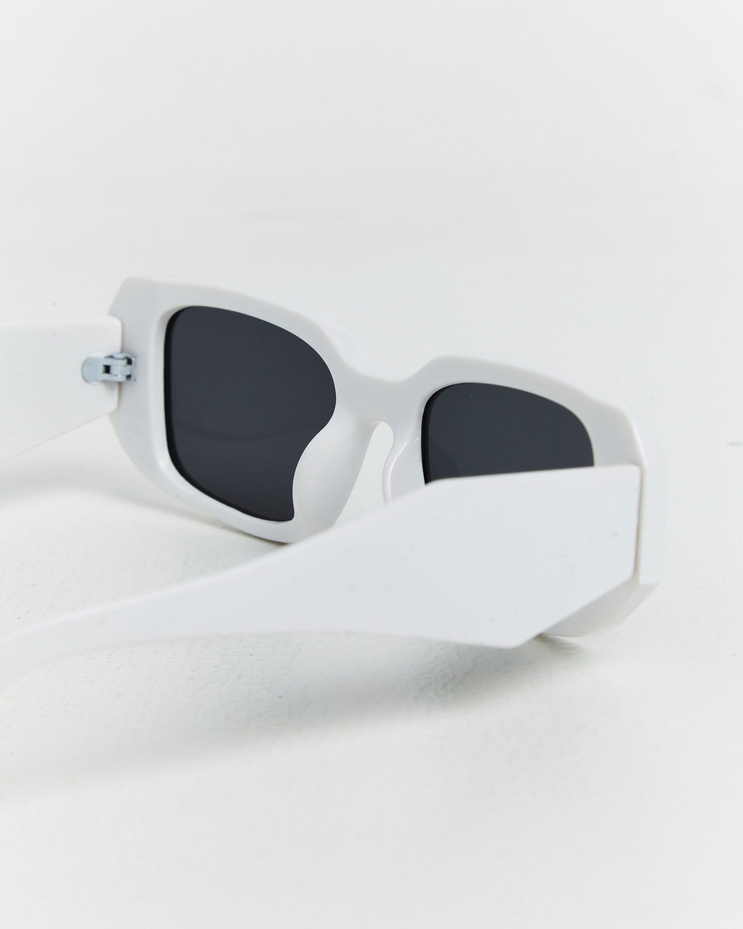 Kiki Sunglasses White