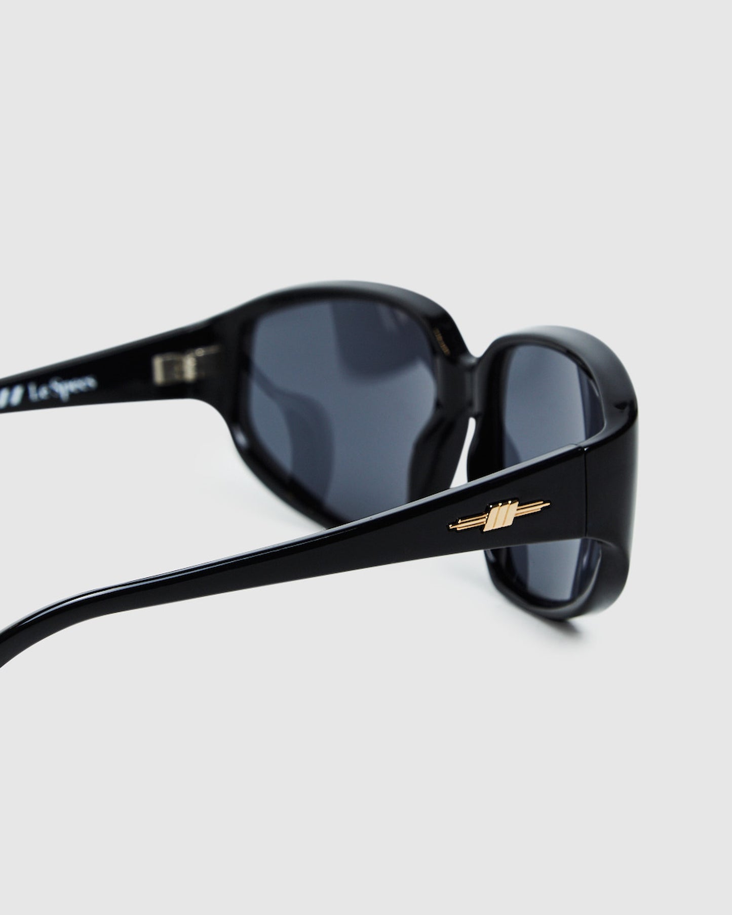 Avenger Sunglasses Smoke Mono Black