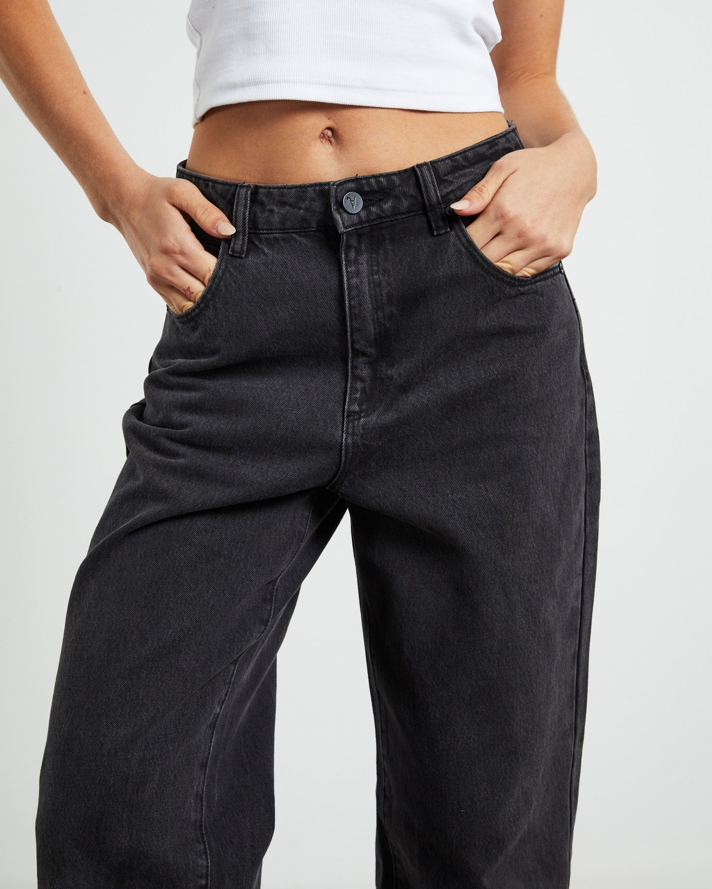 A Carrie Petite Jeans 90210 Black