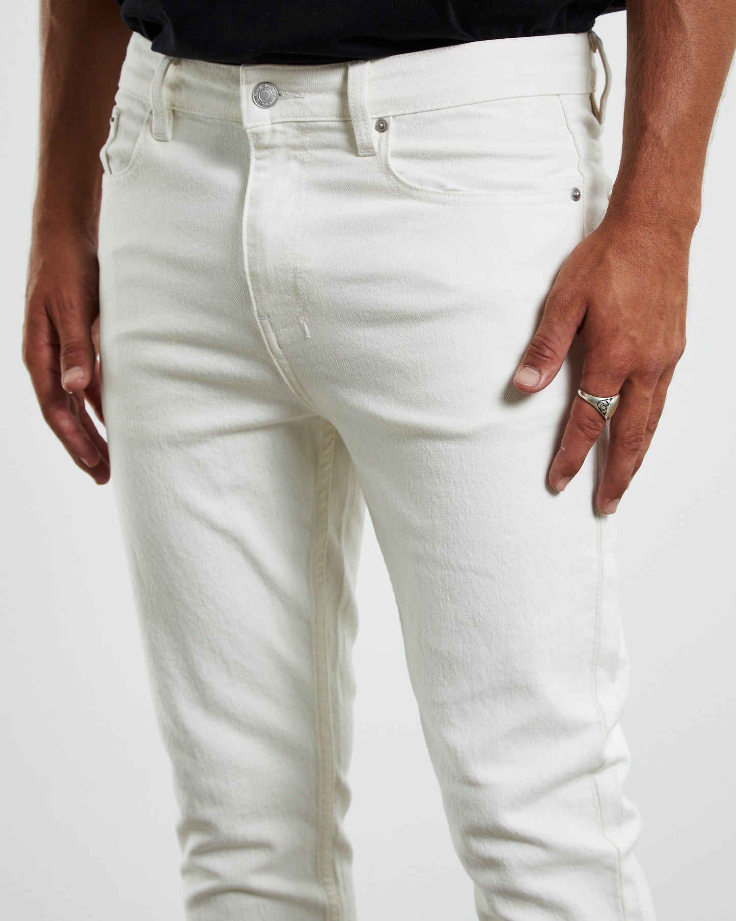 City Riot Slim Jeans in White