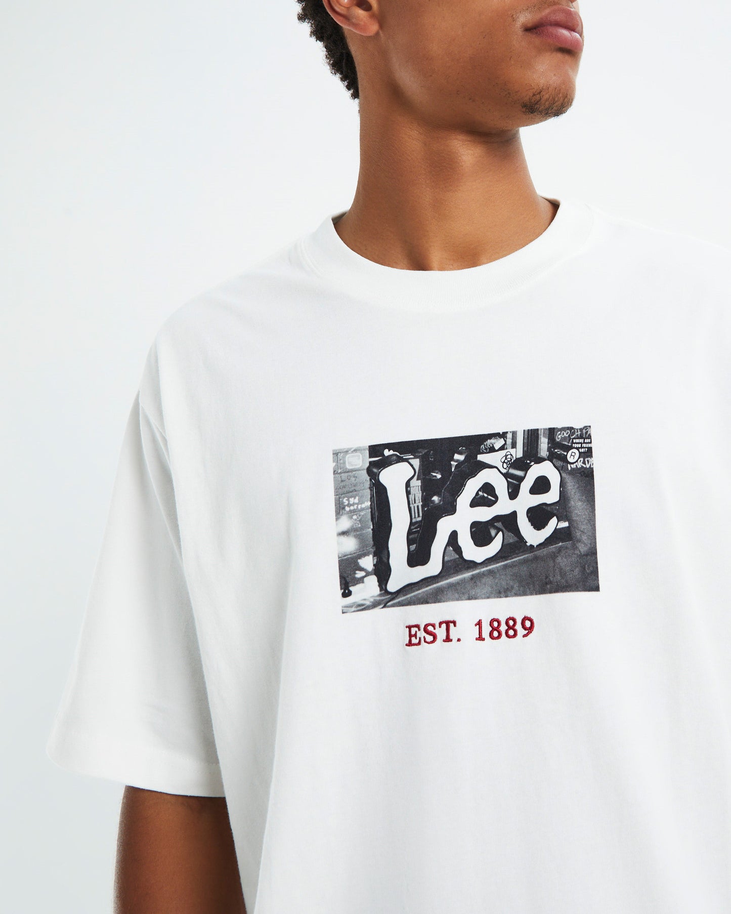 Dive Bar Baggy Short Sleeve T-Shirt Vintage White