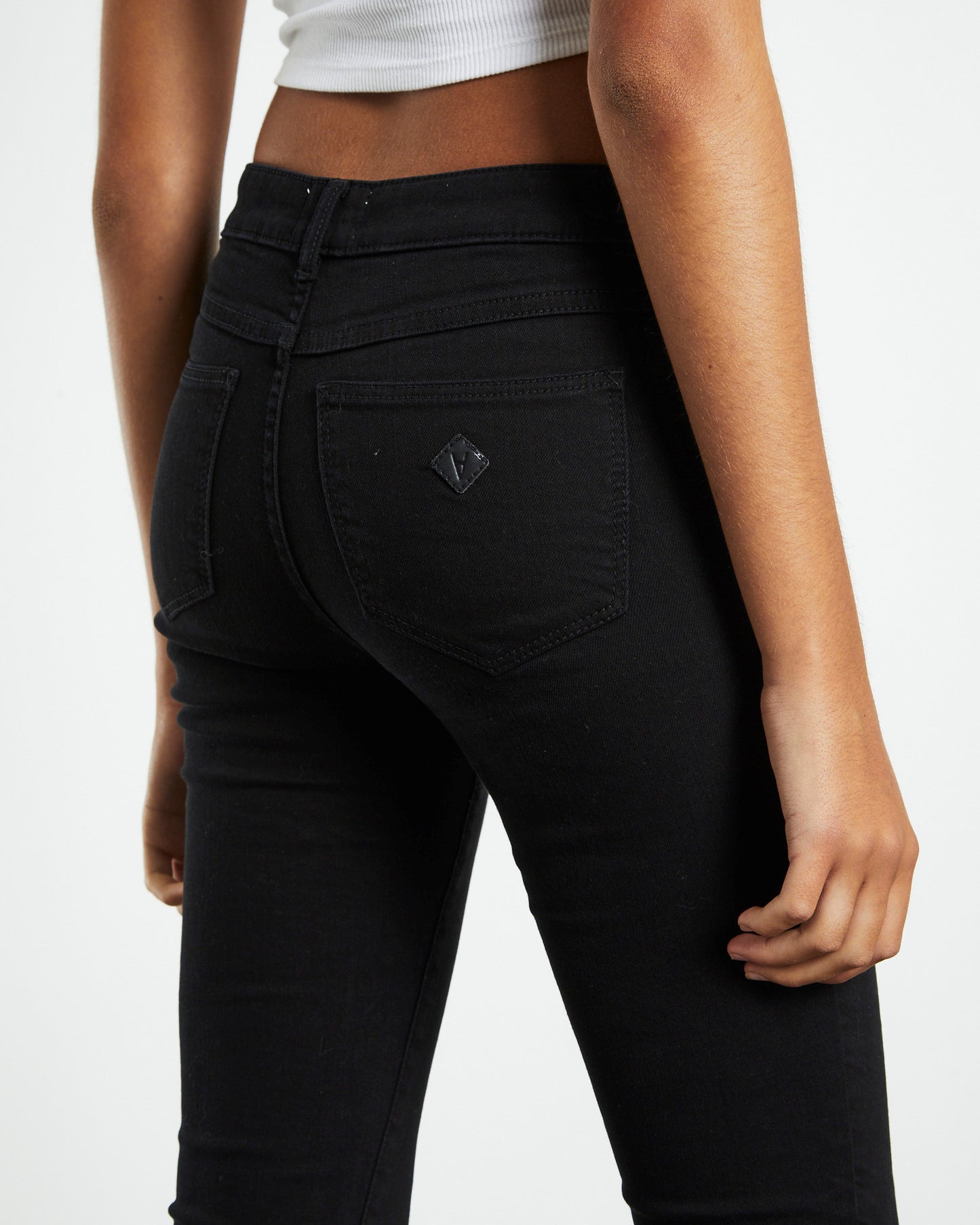 A 99 Low Rise Skinny Jeans True Black