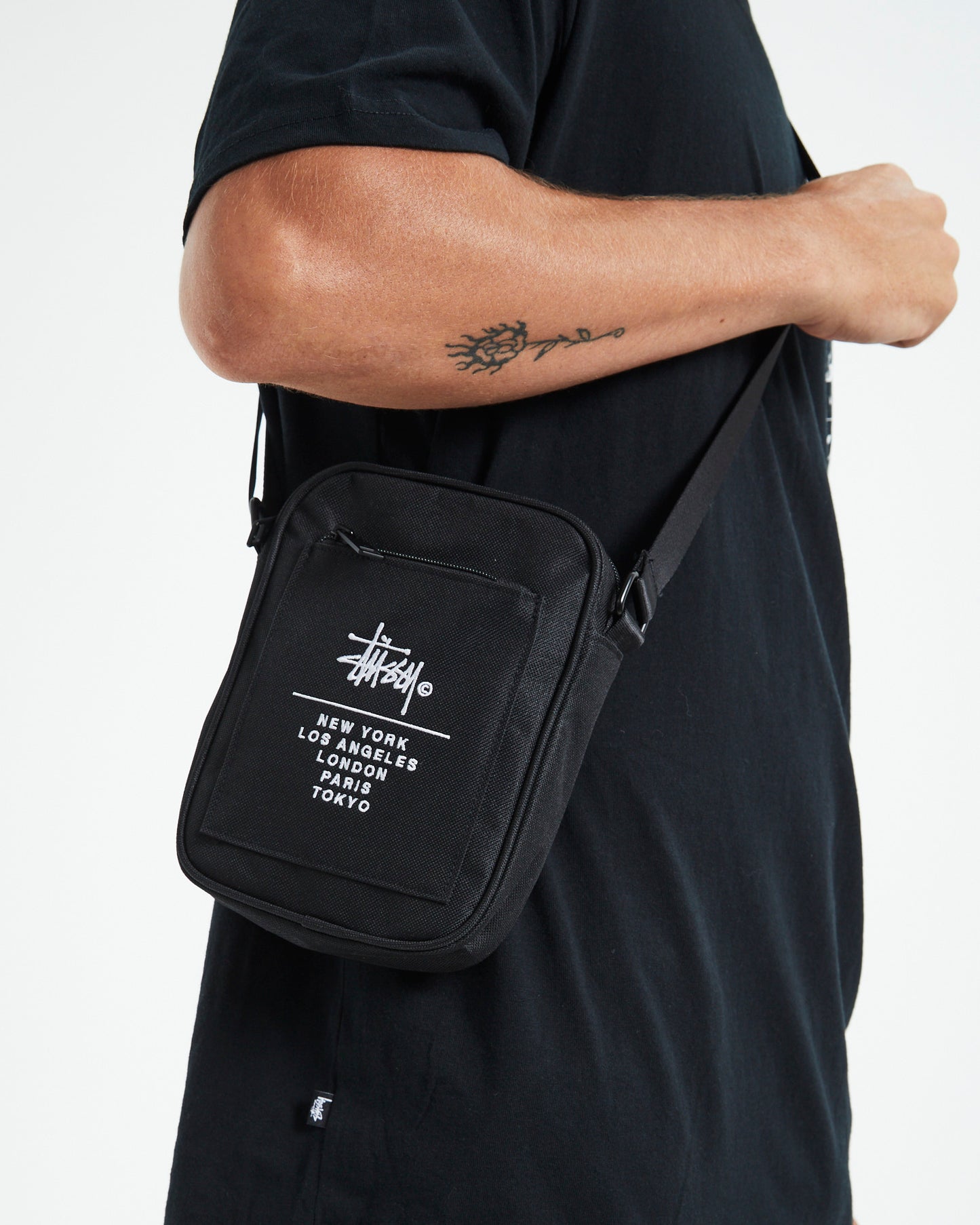 City Stack Messenger Bag Black