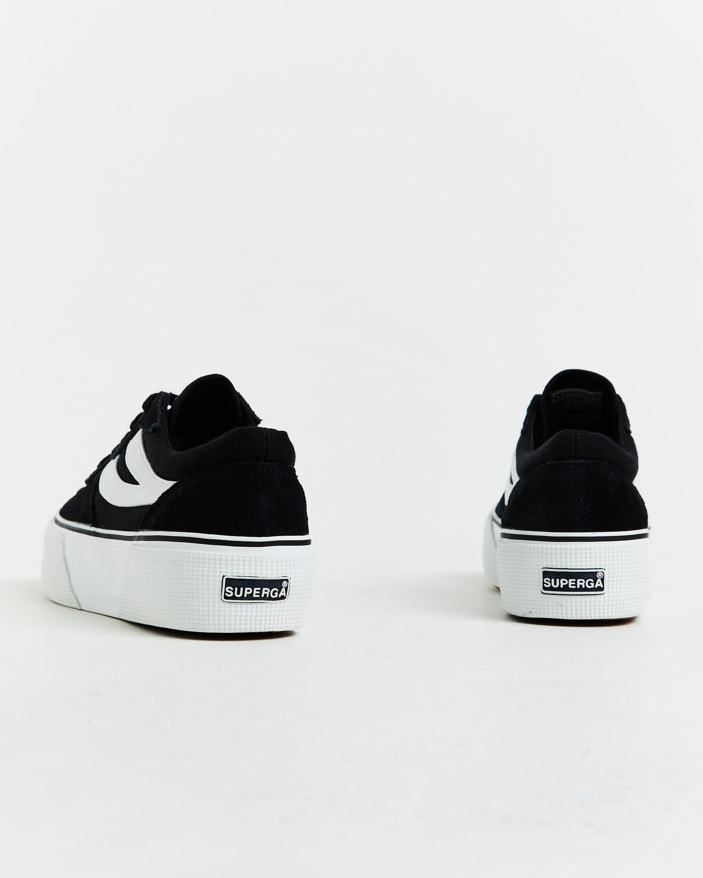 3041 Revolley Sneakers in Black