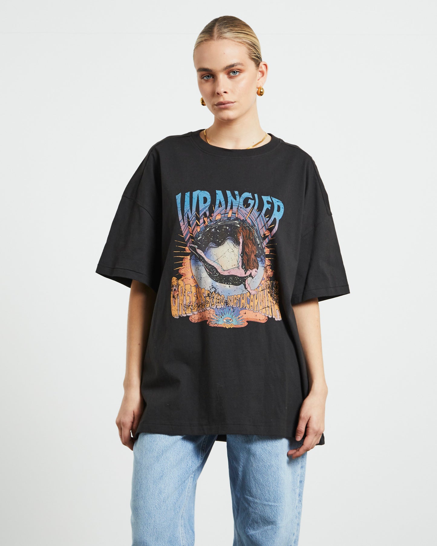 Boxy Slouch Short Sleeve T-Shirt in Transcending Black