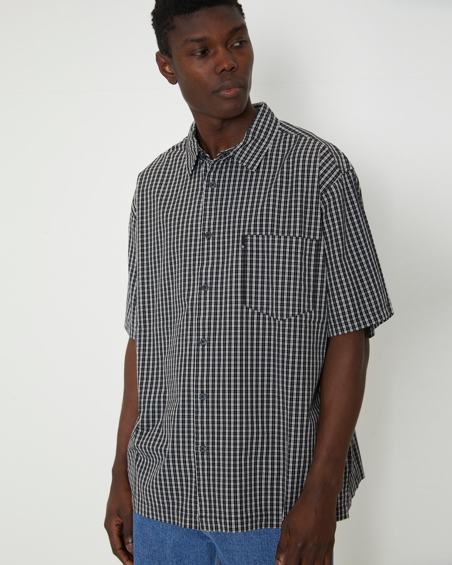 Skate Short Sleeve Shirt in Black