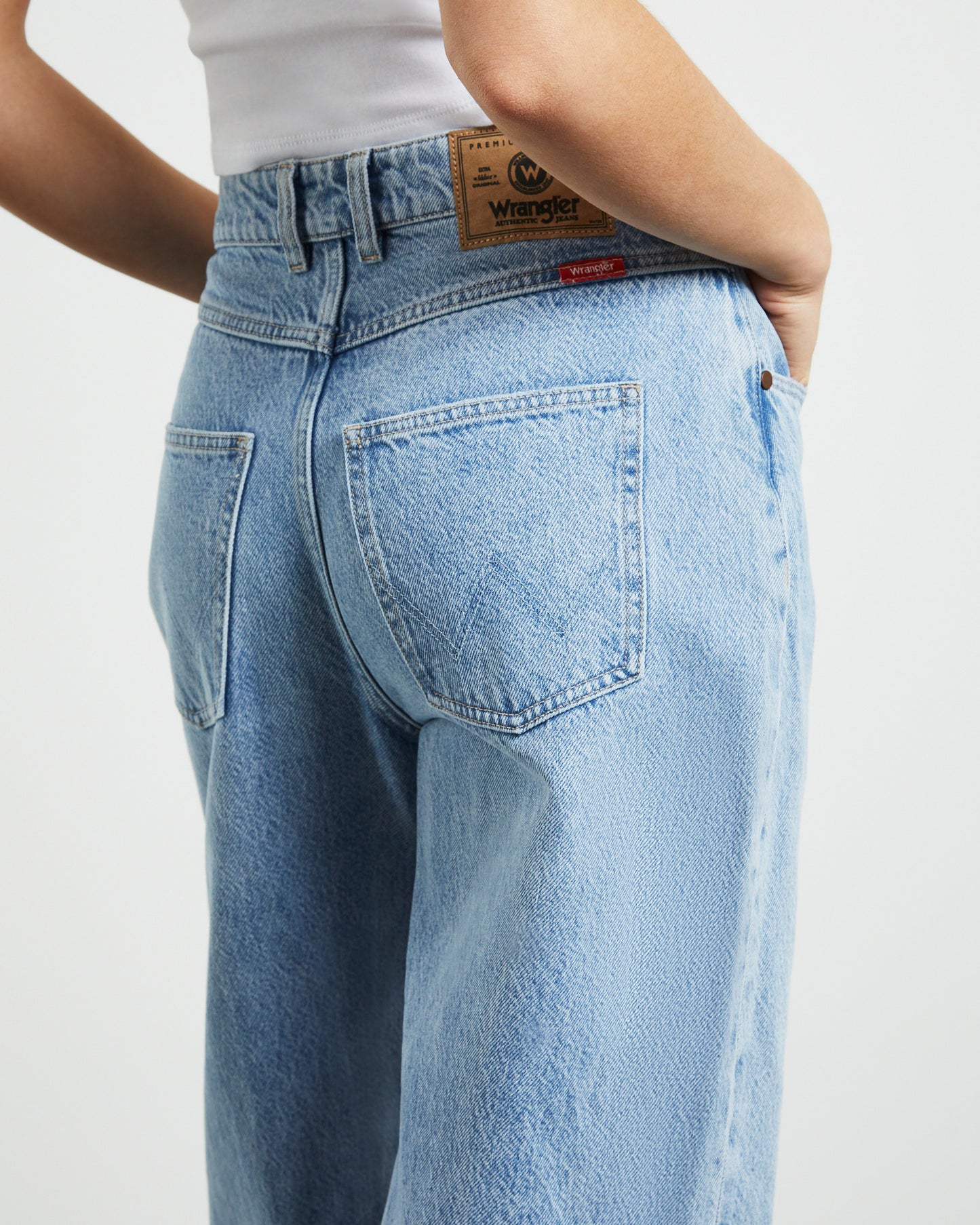 Bella Baggy Denim Jeans Roadie
