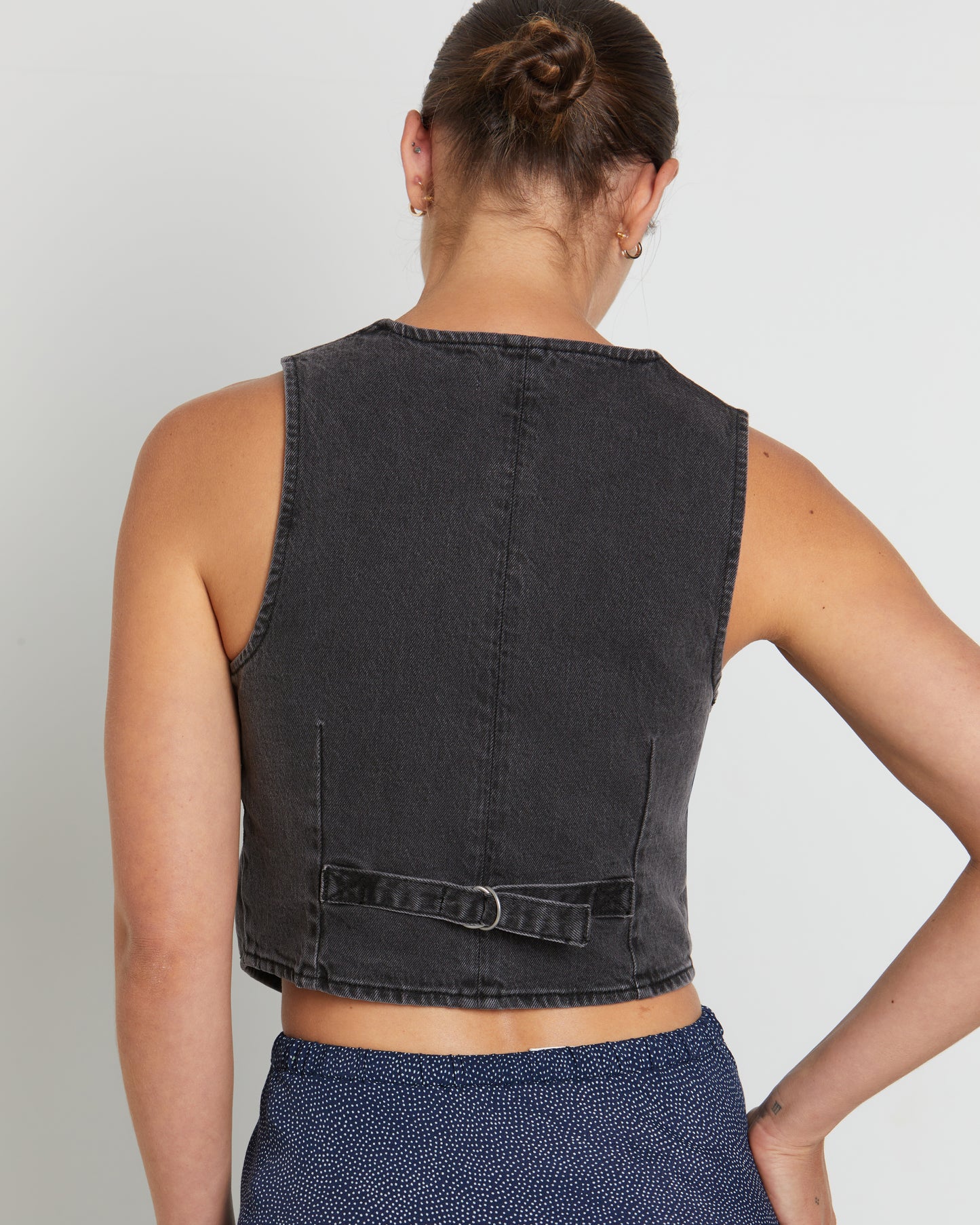Dallas Denim Vest in Brad Black