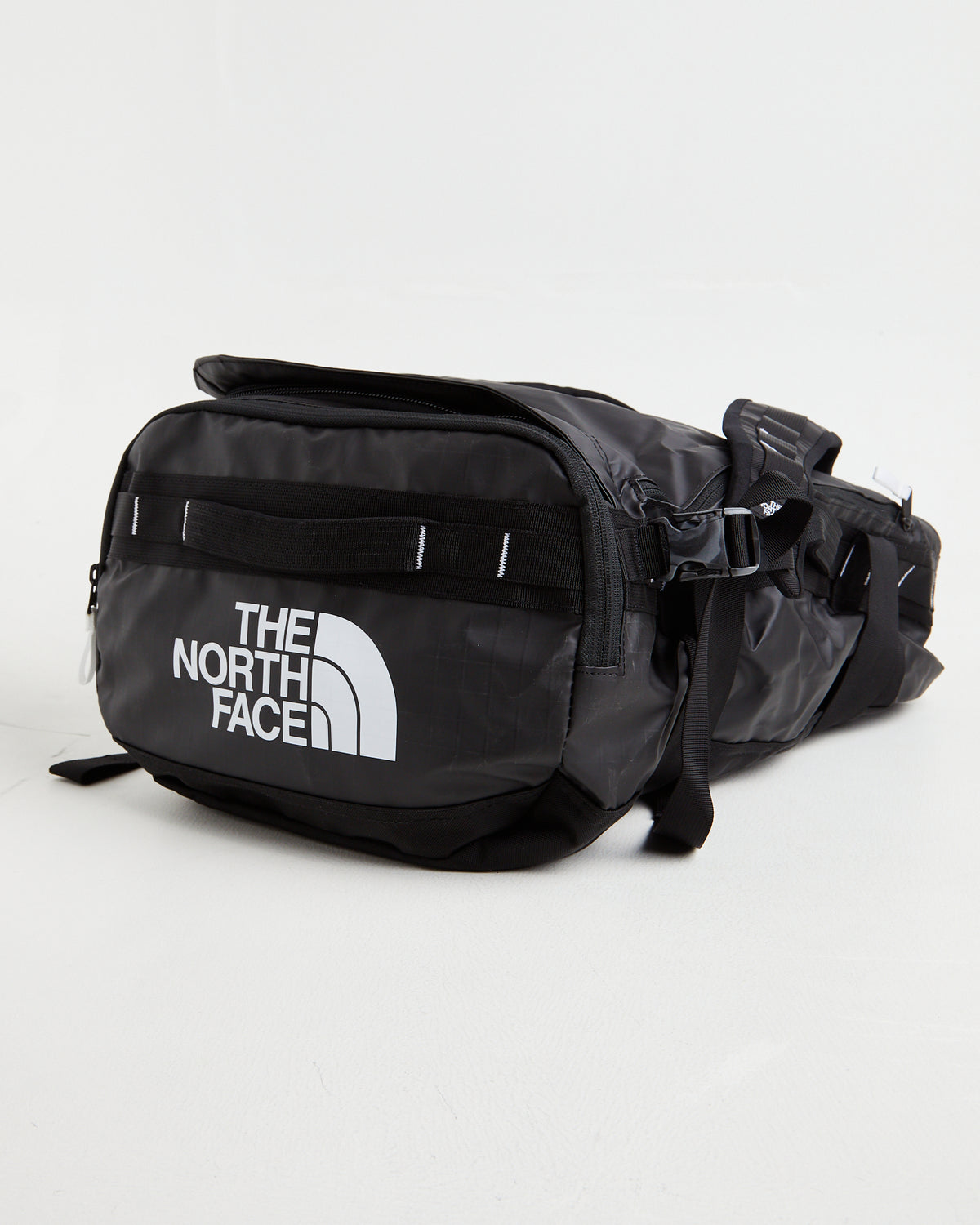 Base Camp Voyager Duffel Bag 42L in Black BLACK