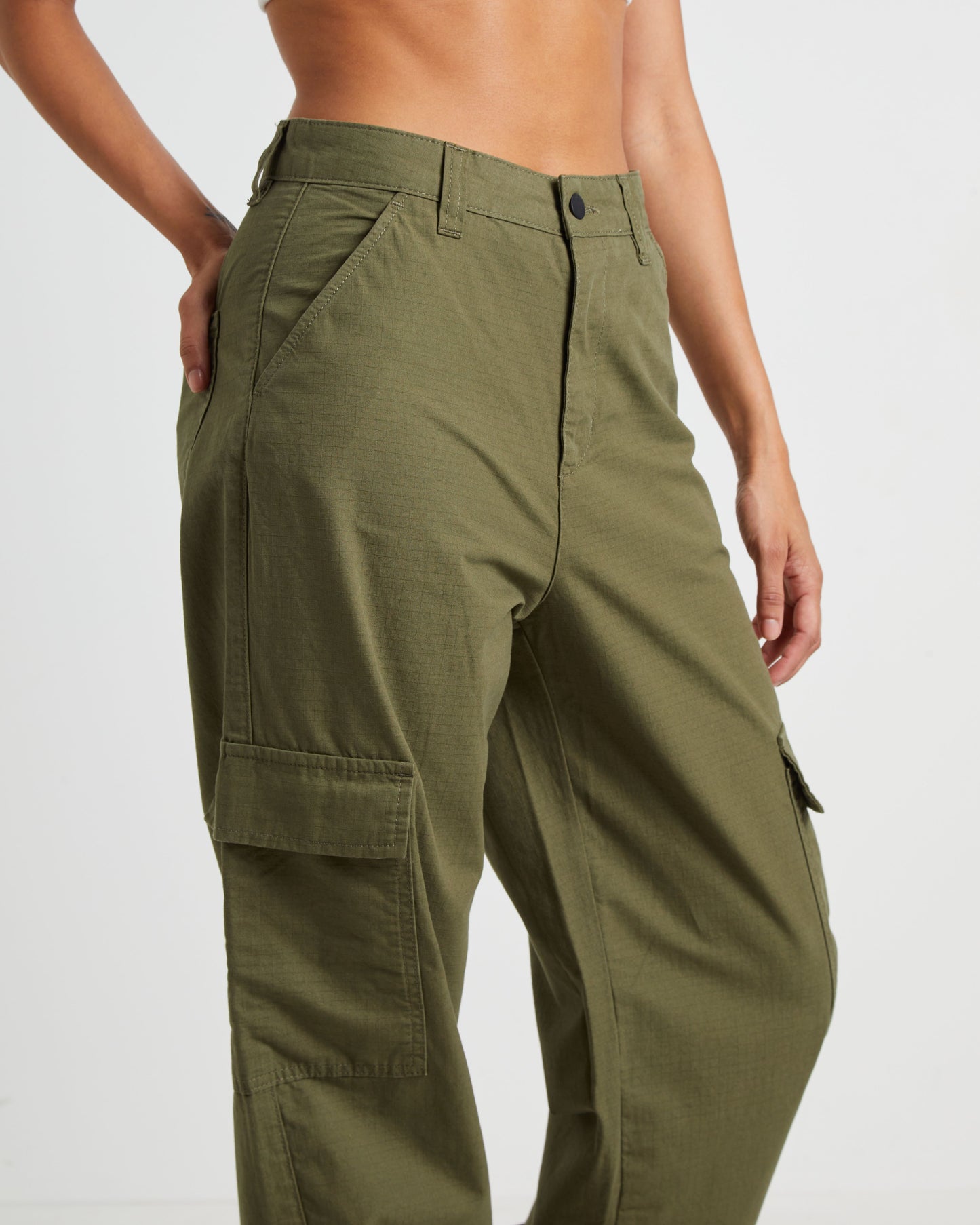 Donna Cargo Pants in Khaki