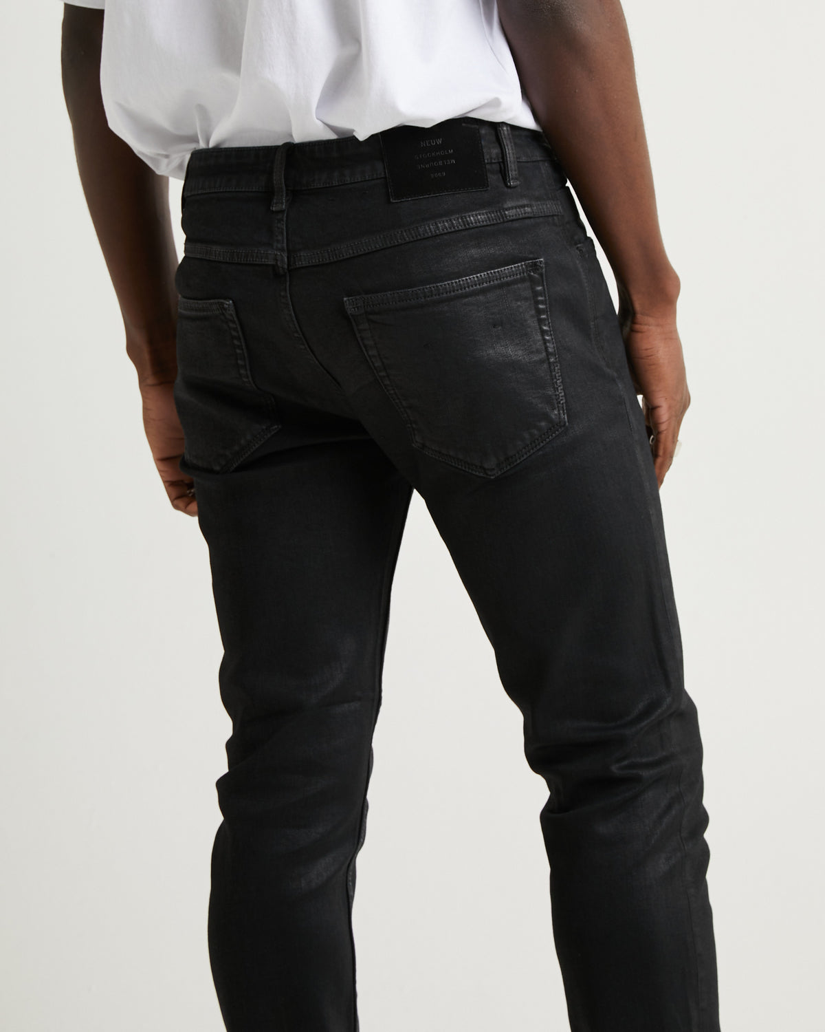 Lou Straight Denim Jeans Beyond BEYOND BLACK