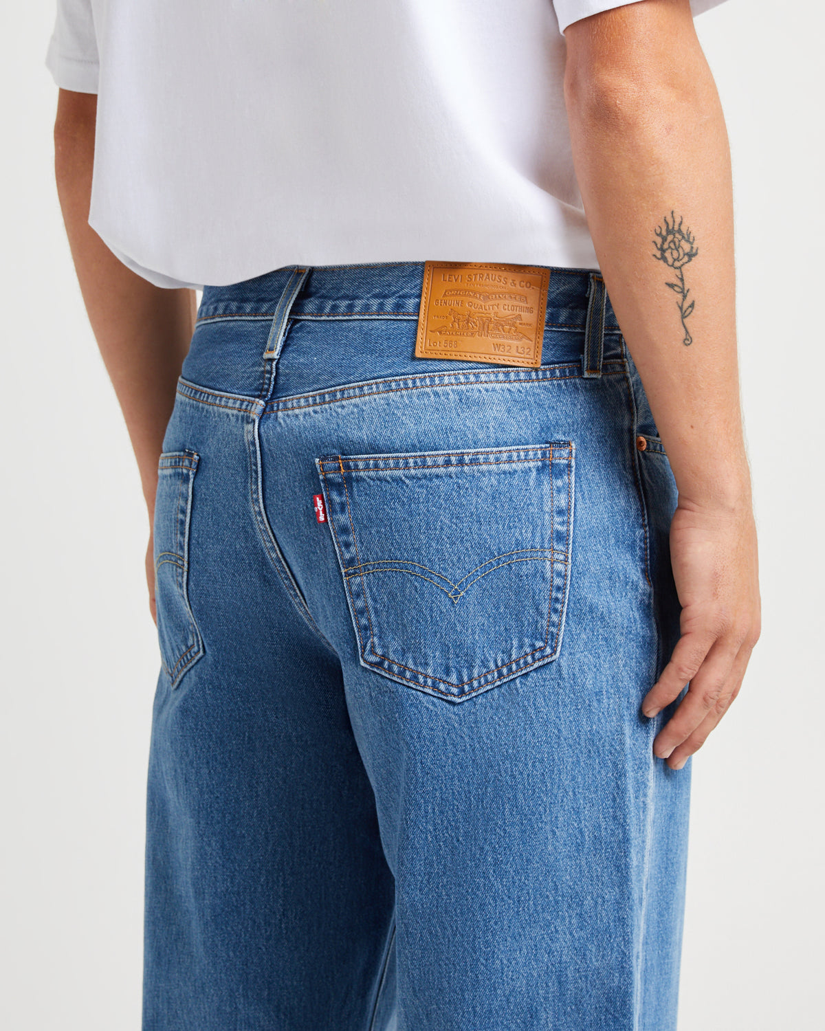 568 Stay Loose Denim Jeans Essentials BLUE ESSENTIALS