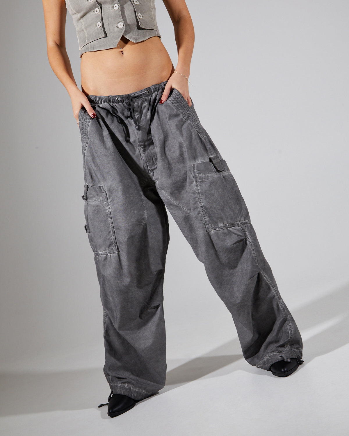 Parachute Pants Washed Black Oil BLACK