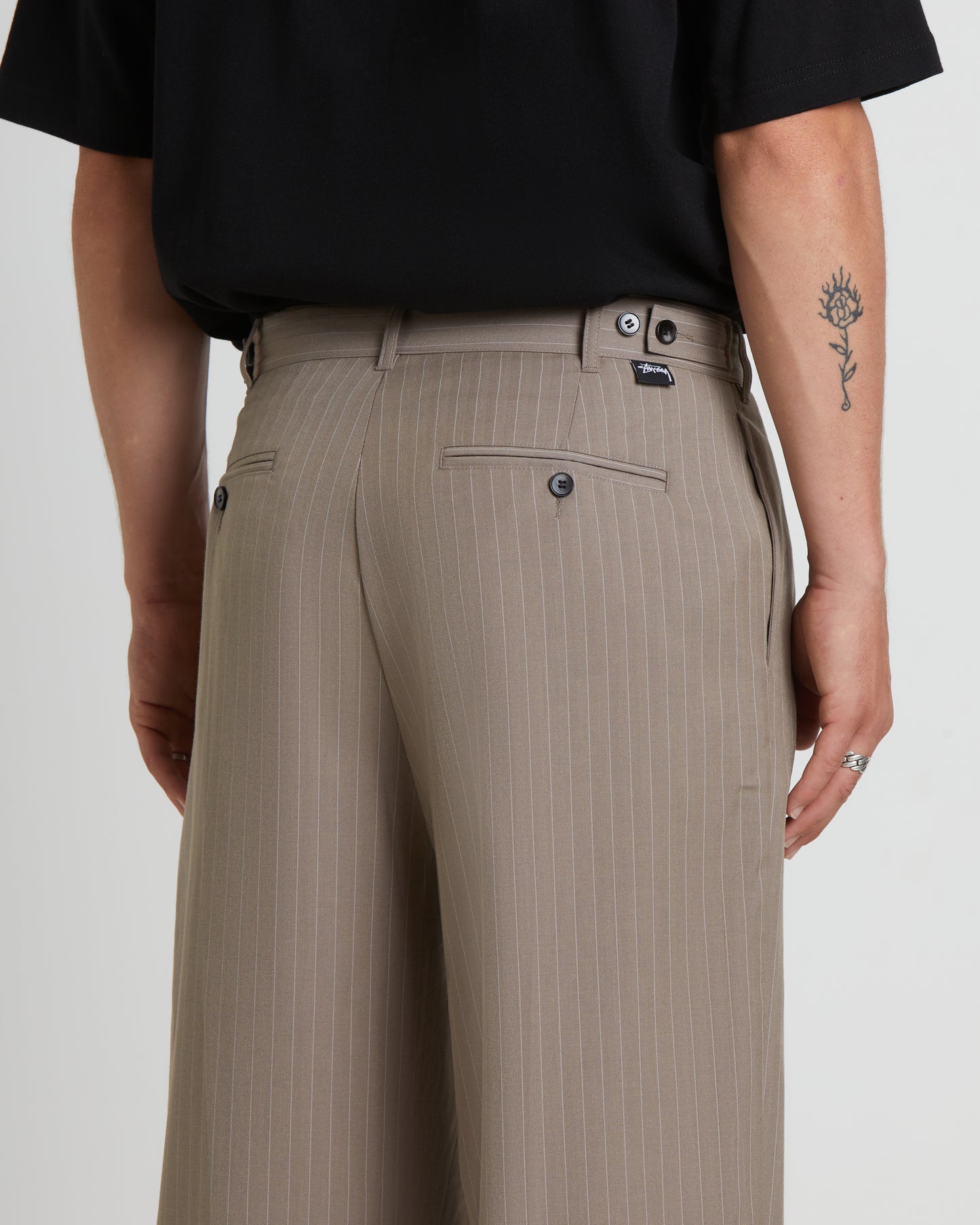 Volume Pleated Trousers in Light Brown