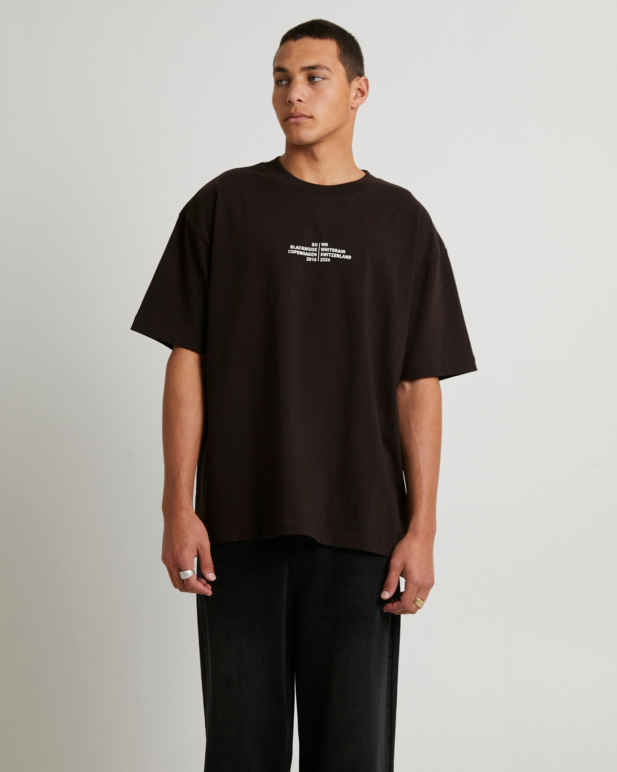 Tour Short Sleeve T-Shirt BROWN