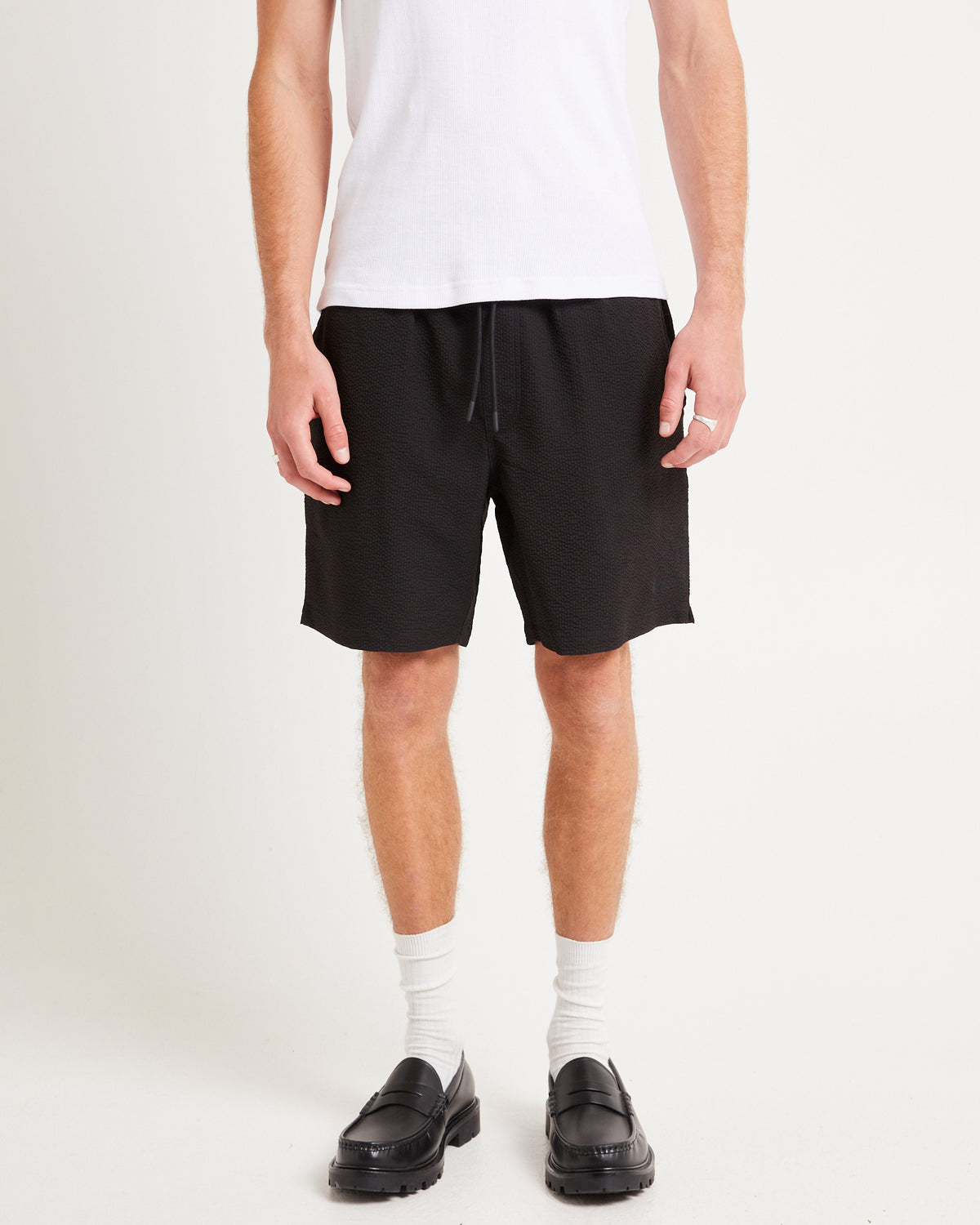 Morrison Seersucker Shorts BLACK