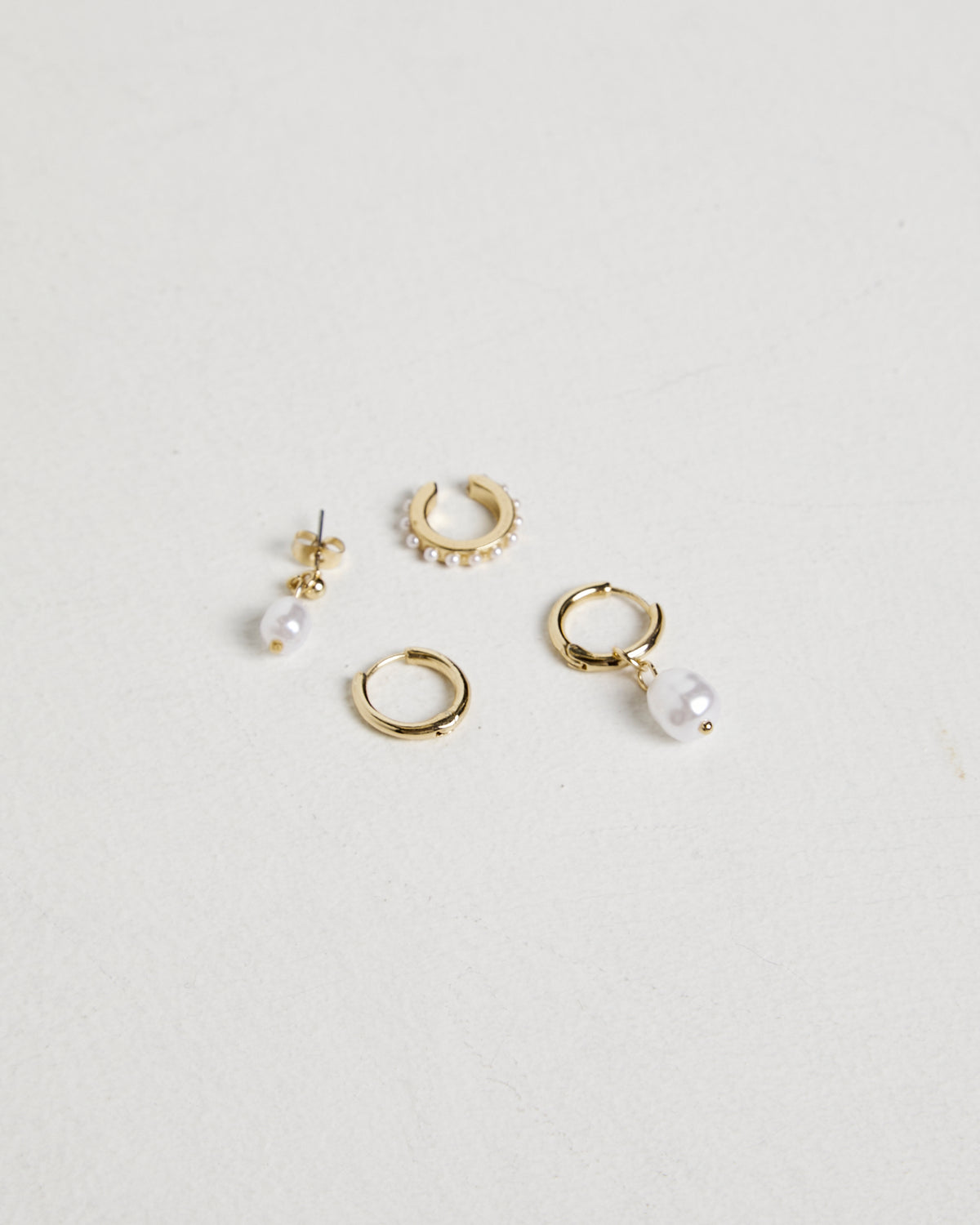 Statement Seeker Pearl Earring Pack GOLD