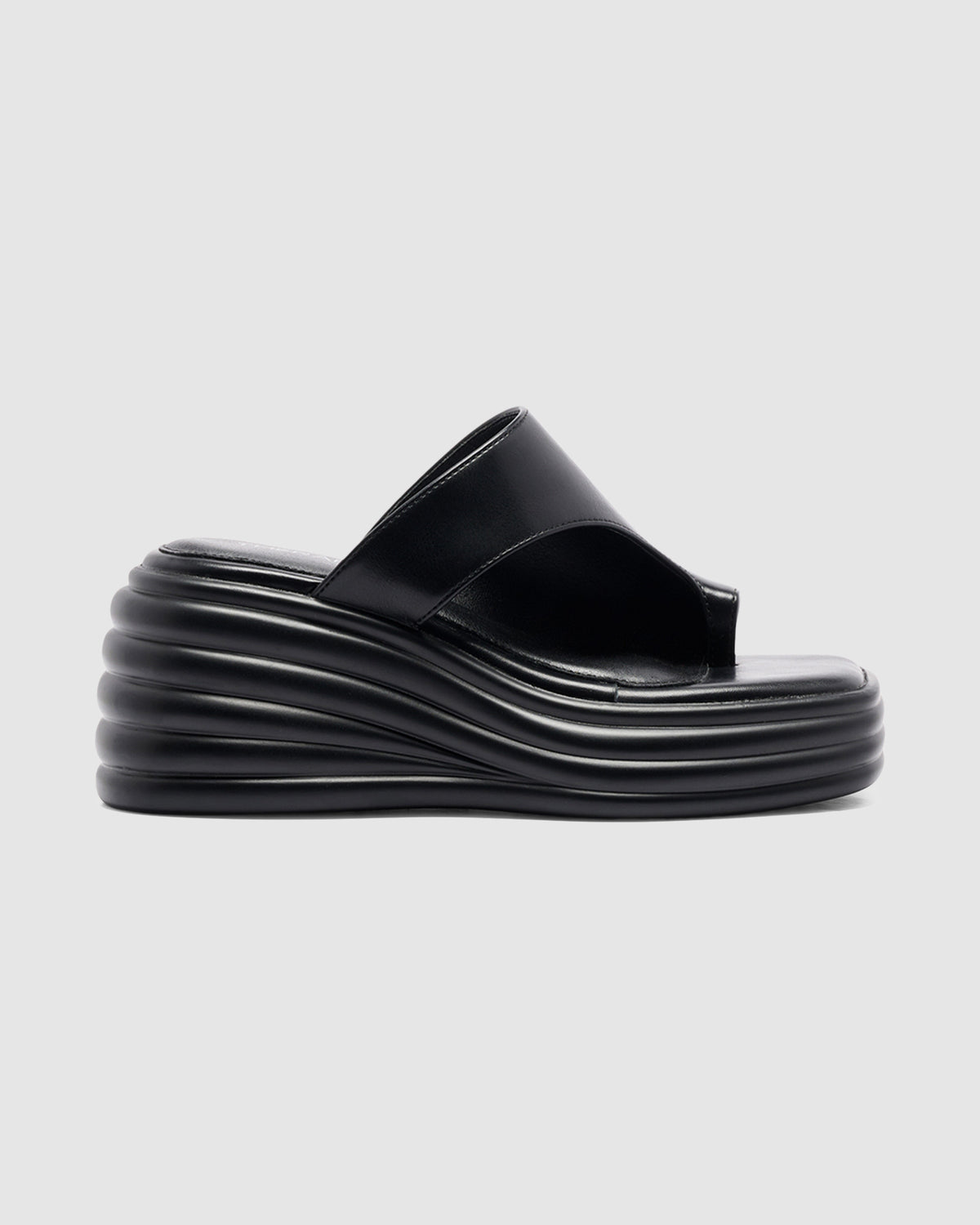 Finale Wedge Sandal BLACK
