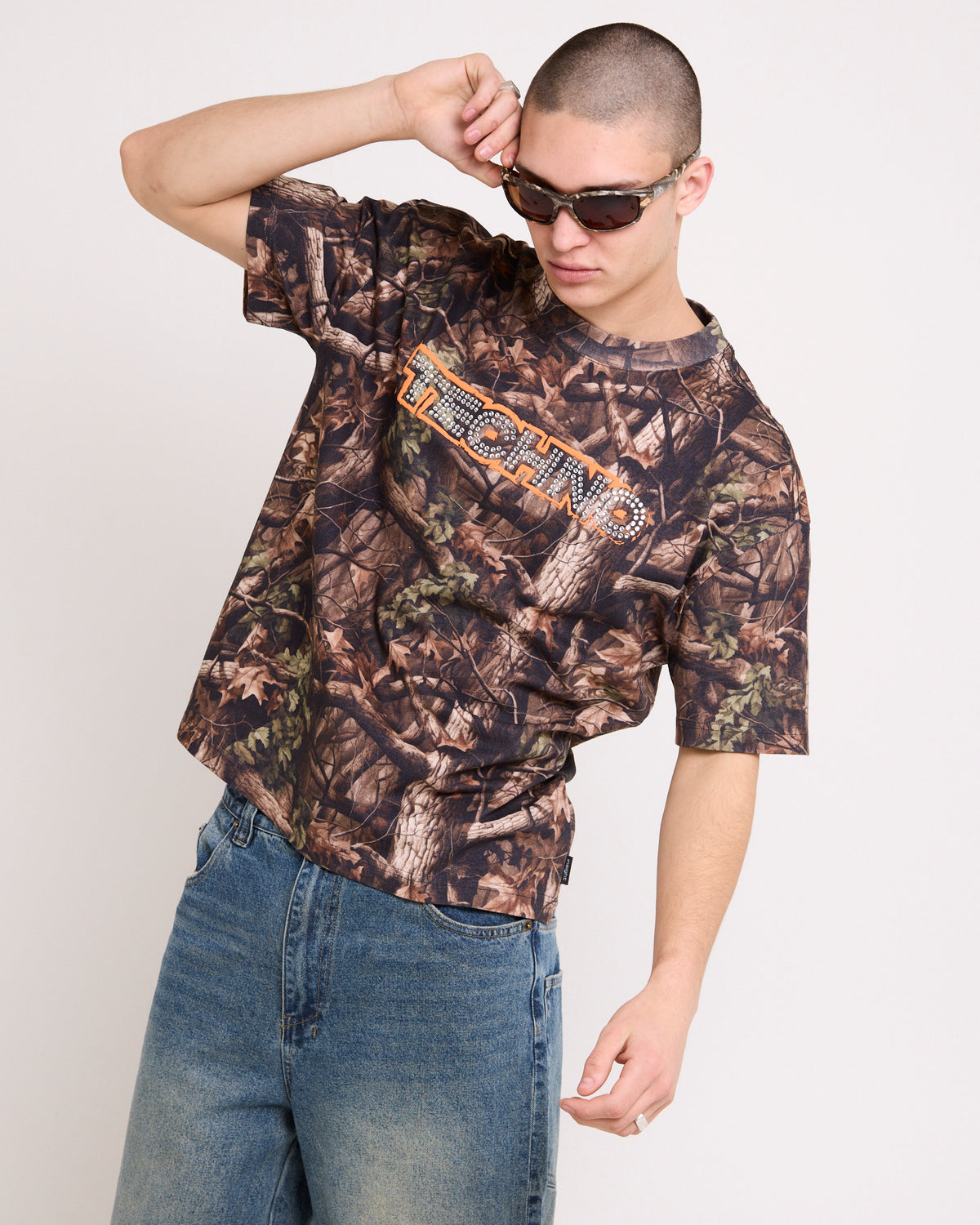 Serving Cropped Camo T-shirt CAMO