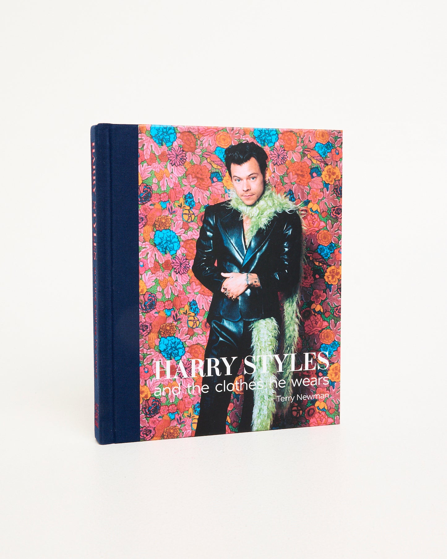 Harry Styles: and the Clothes He Wears Book