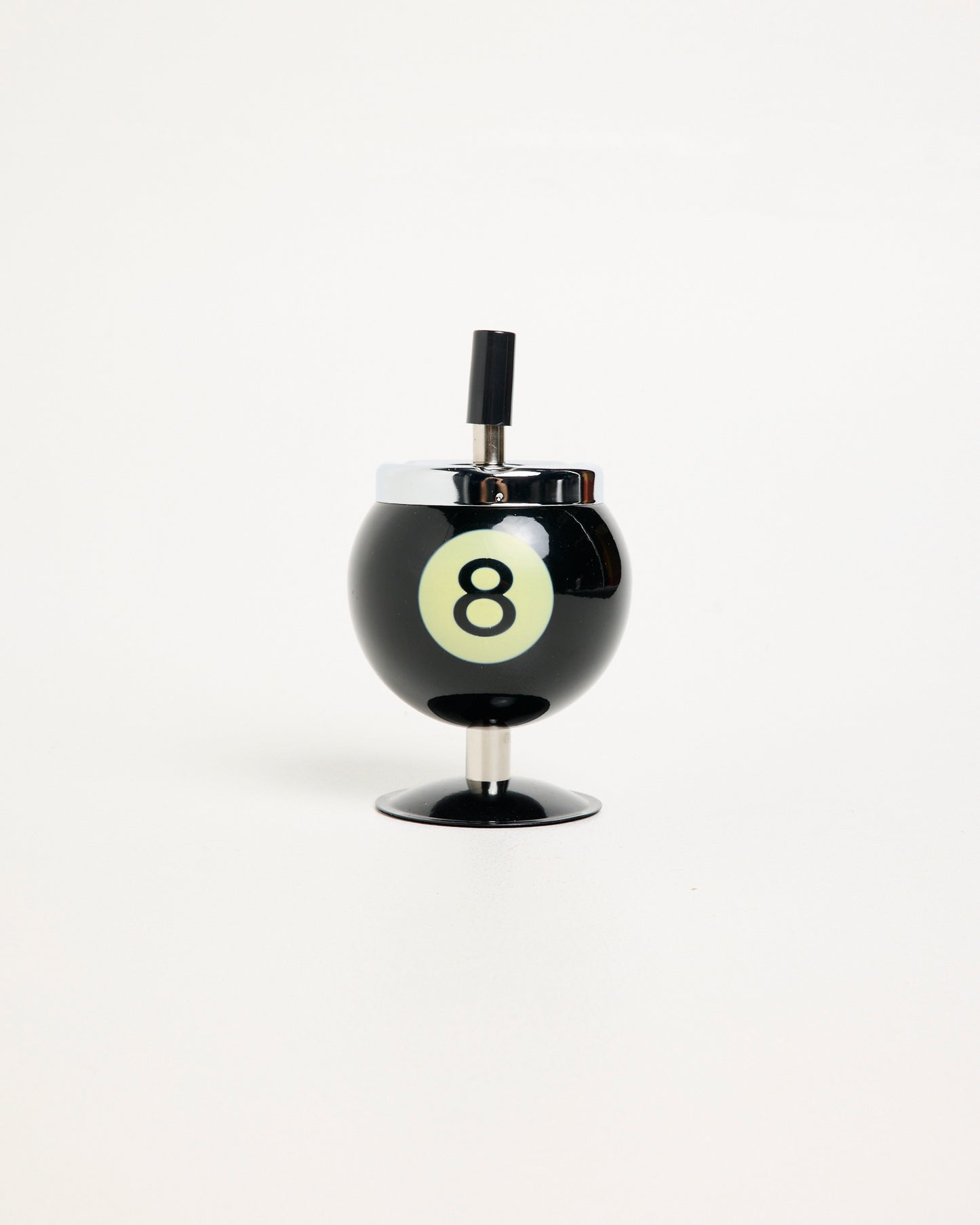 8 Ball Spinner Ash Tray