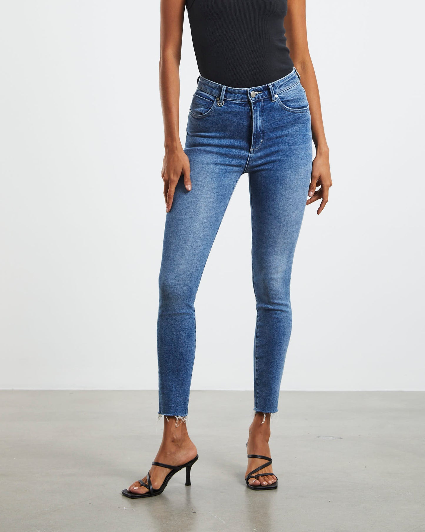 Marilyn Skinny Denim Jeans Broken