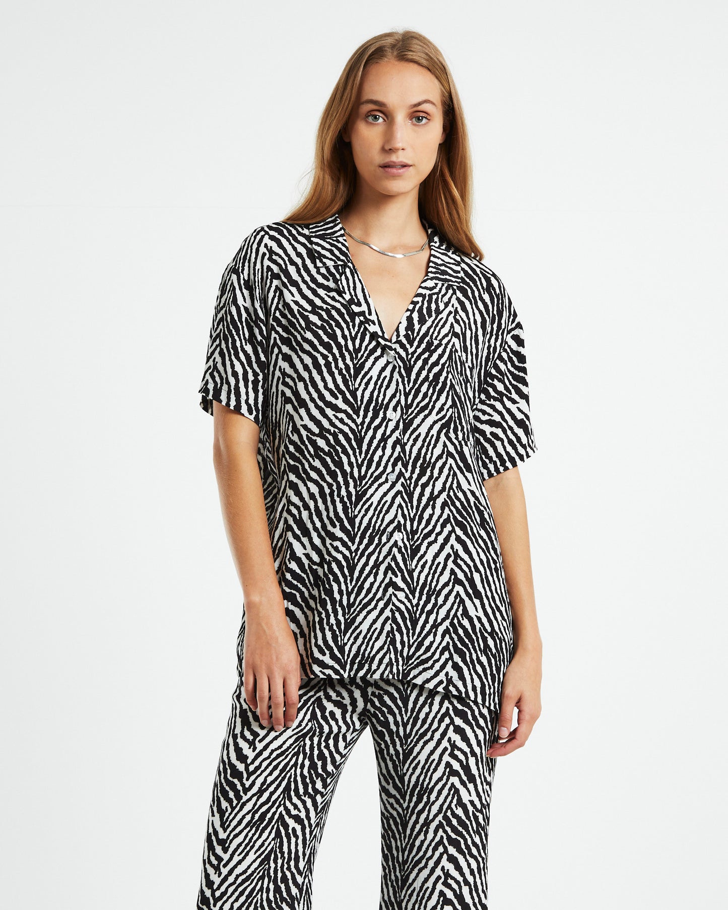 Lola Short Sleeve Zebra Black