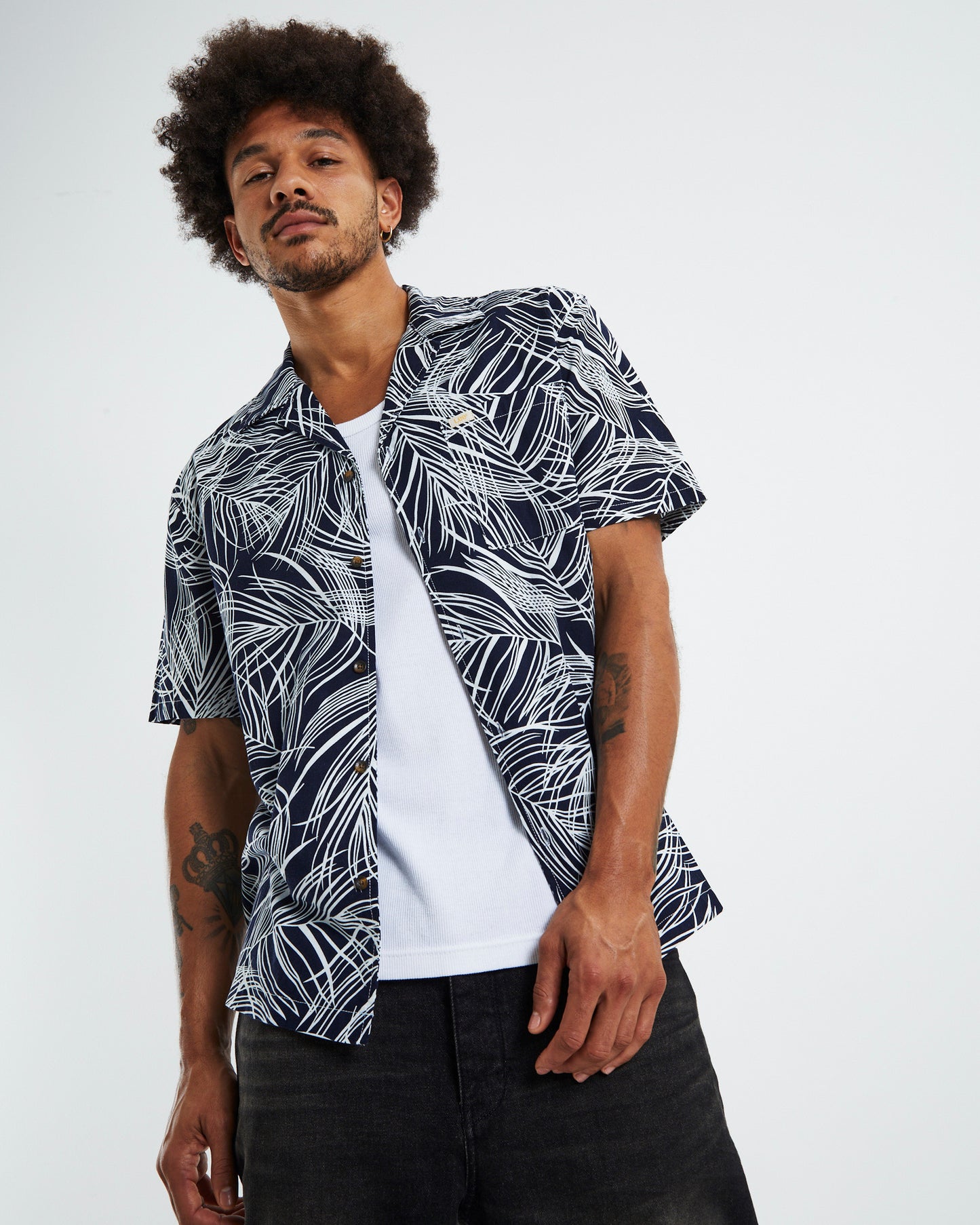 Holiday Short Sleeve Shirt Black/White