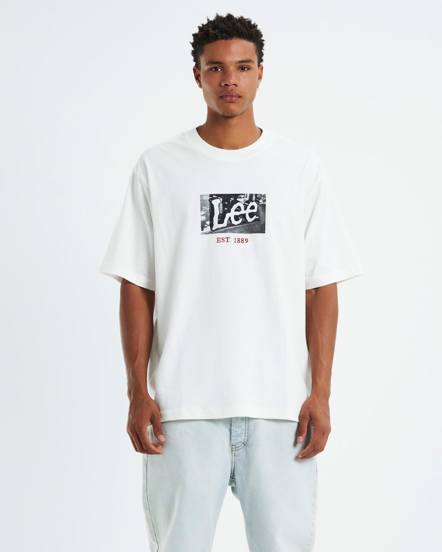 Dive Bar Baggy Short Sleeve T-Shirt Vintage White