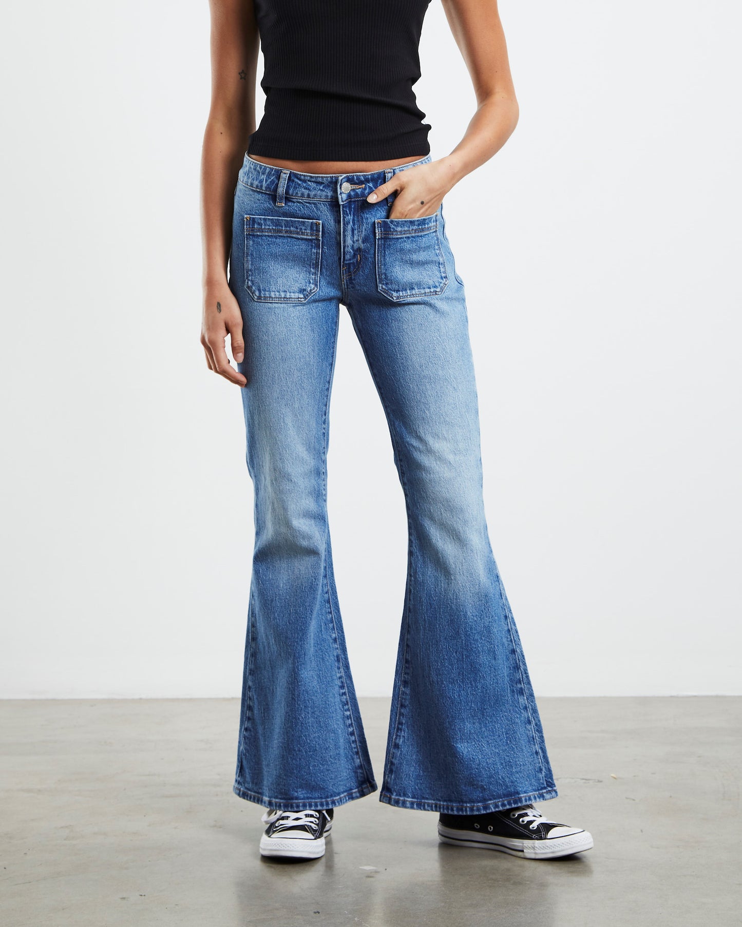 Sailor Low Flare Jeans