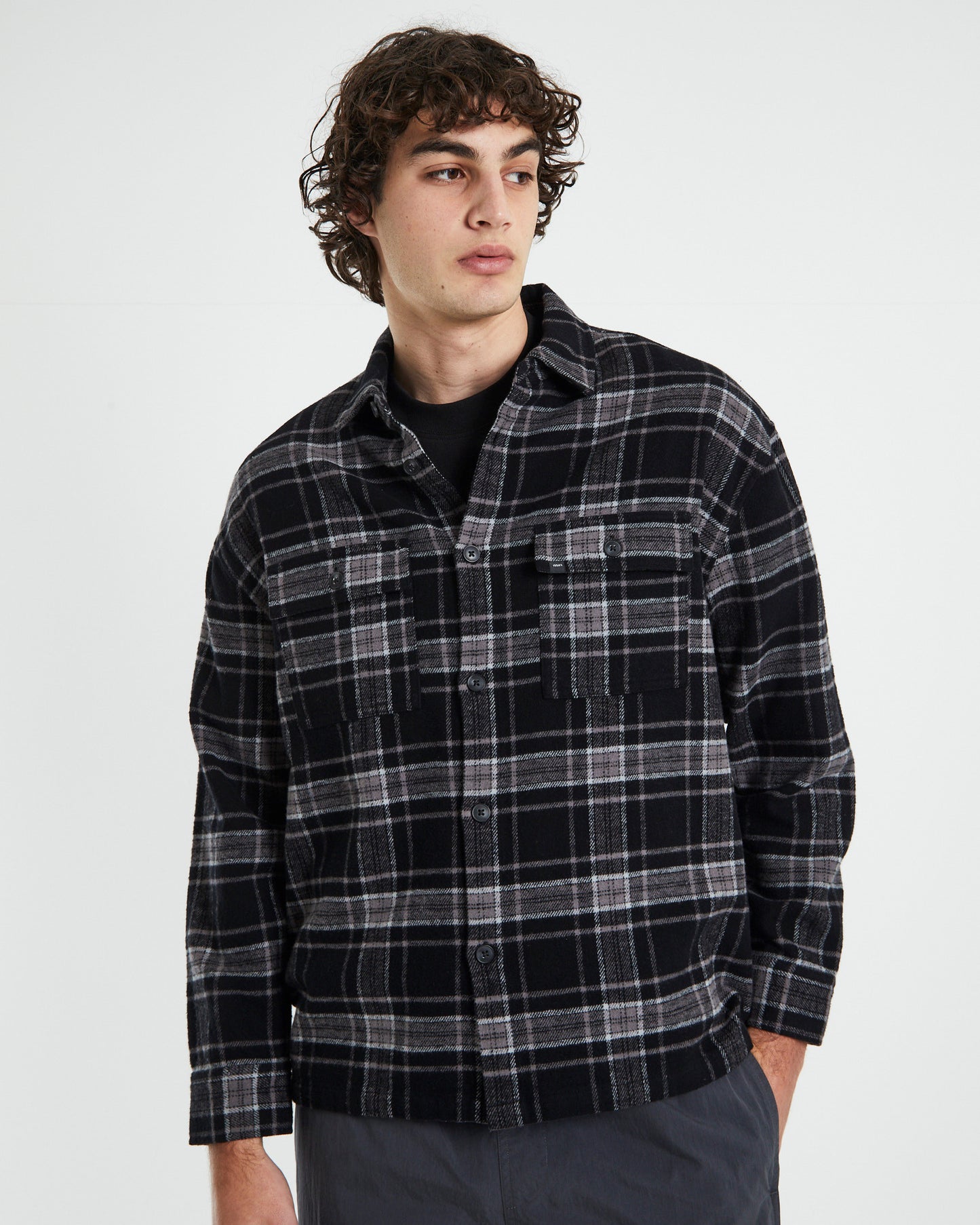 Neo Long Sleeve Shirt in Black
