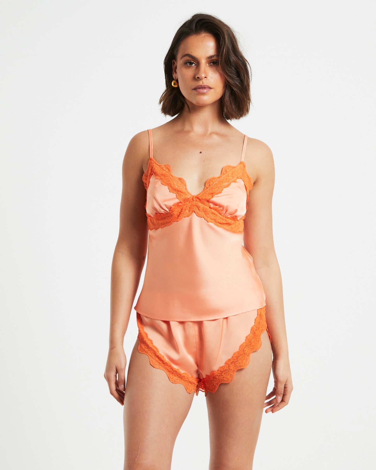 Xia Contrast Lace Trim Cami Top in Peach