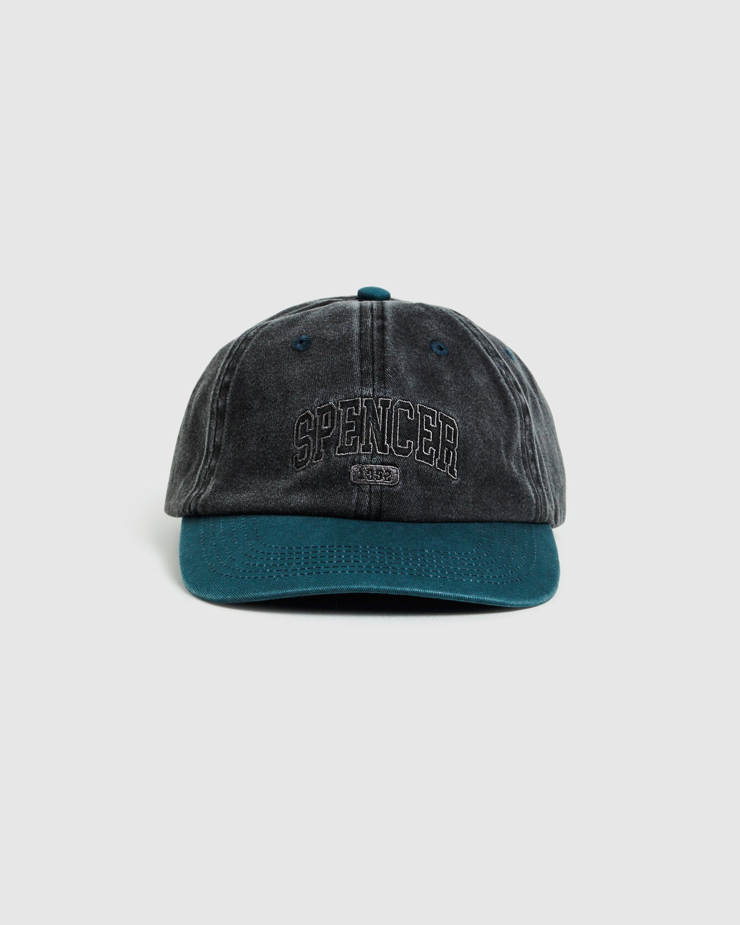 Seattle Contrast Cap in Black/Alpine Green