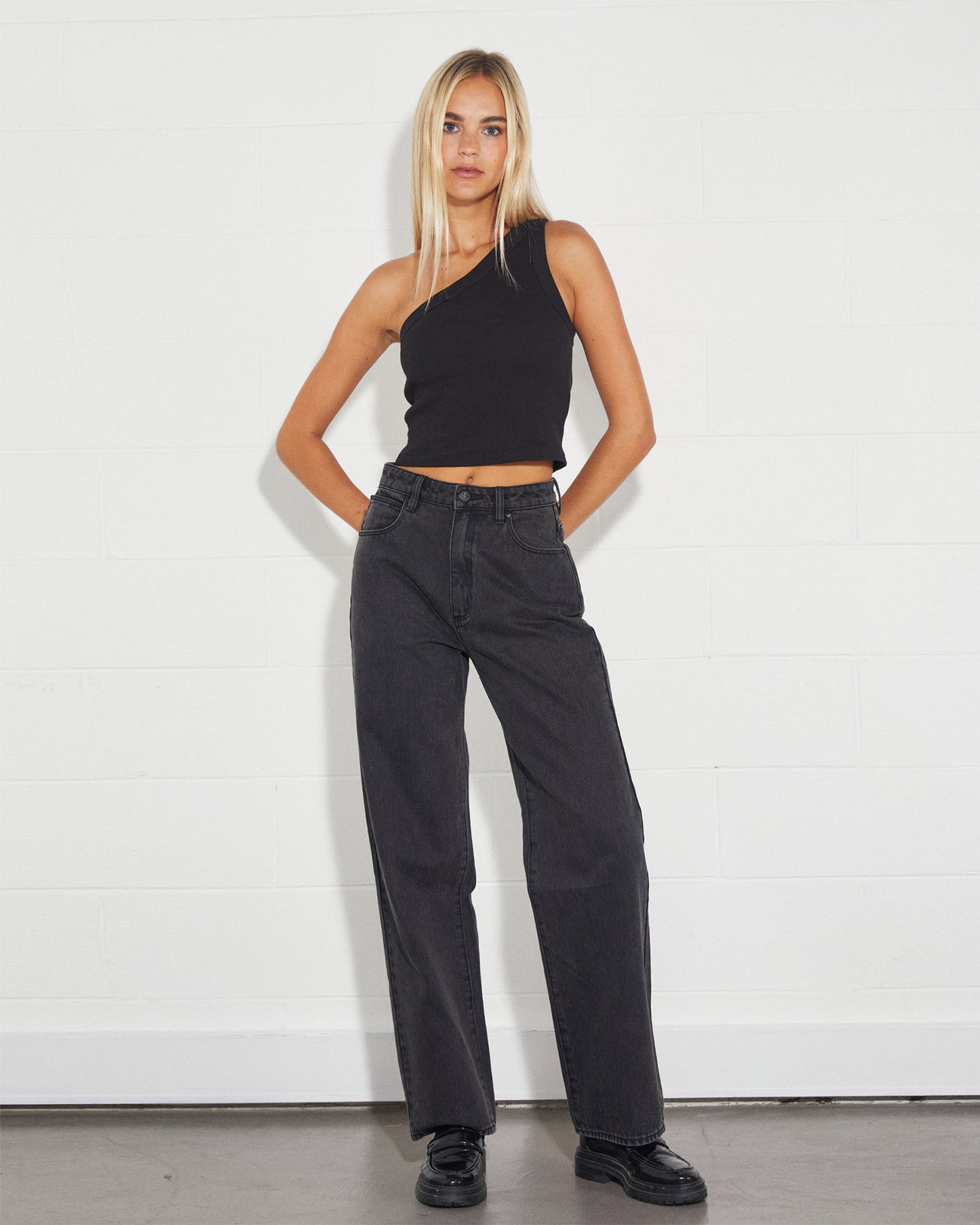 Heather One Shoulder in Black