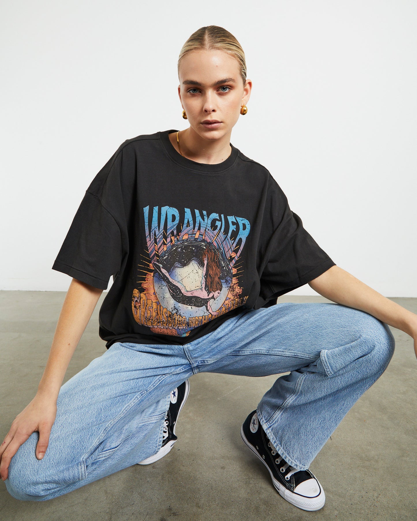 Boxy Slouch Short Sleeve T-Shirt in Transcending Black