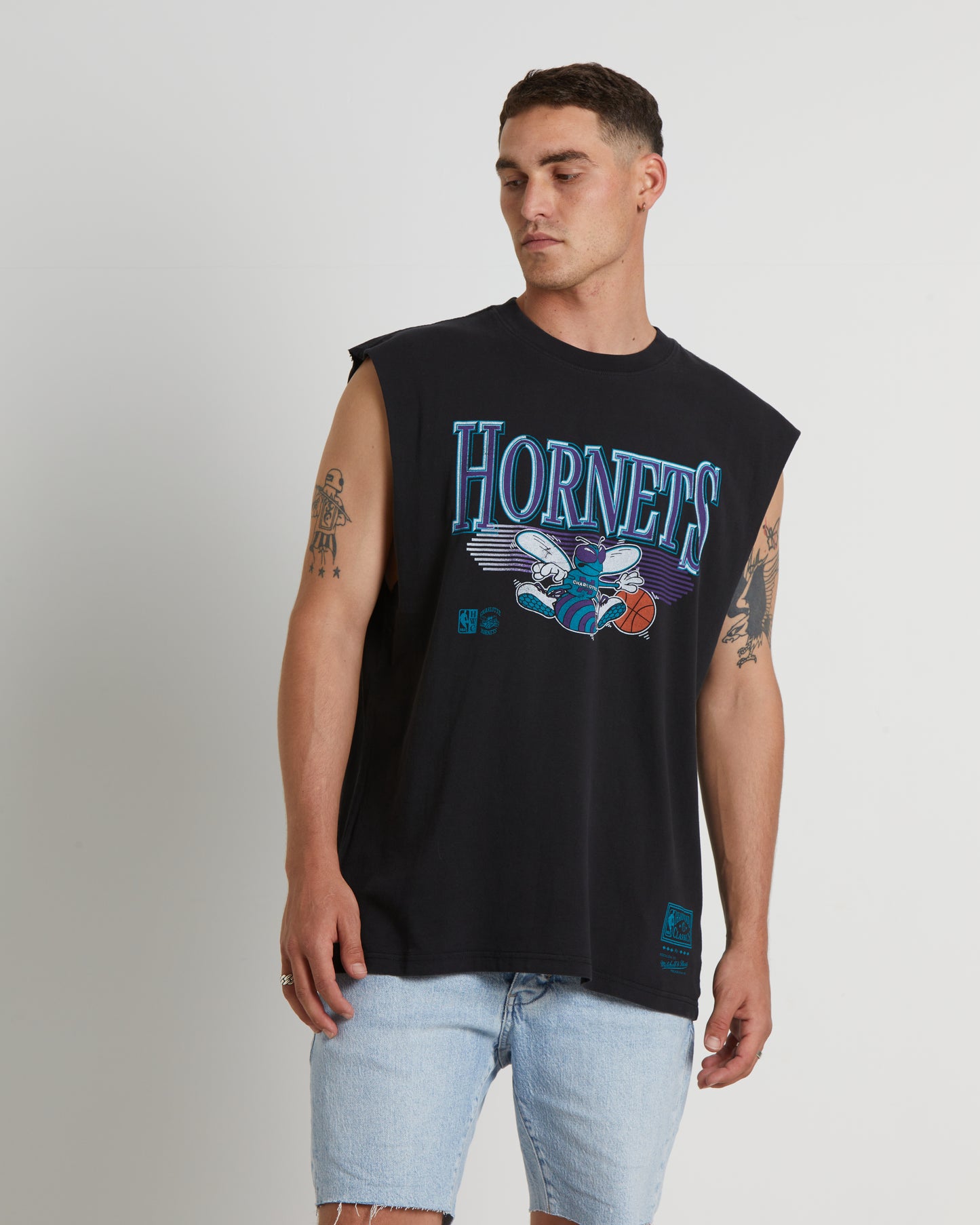 Underscore Hornets Muscle Tee in Faded Black