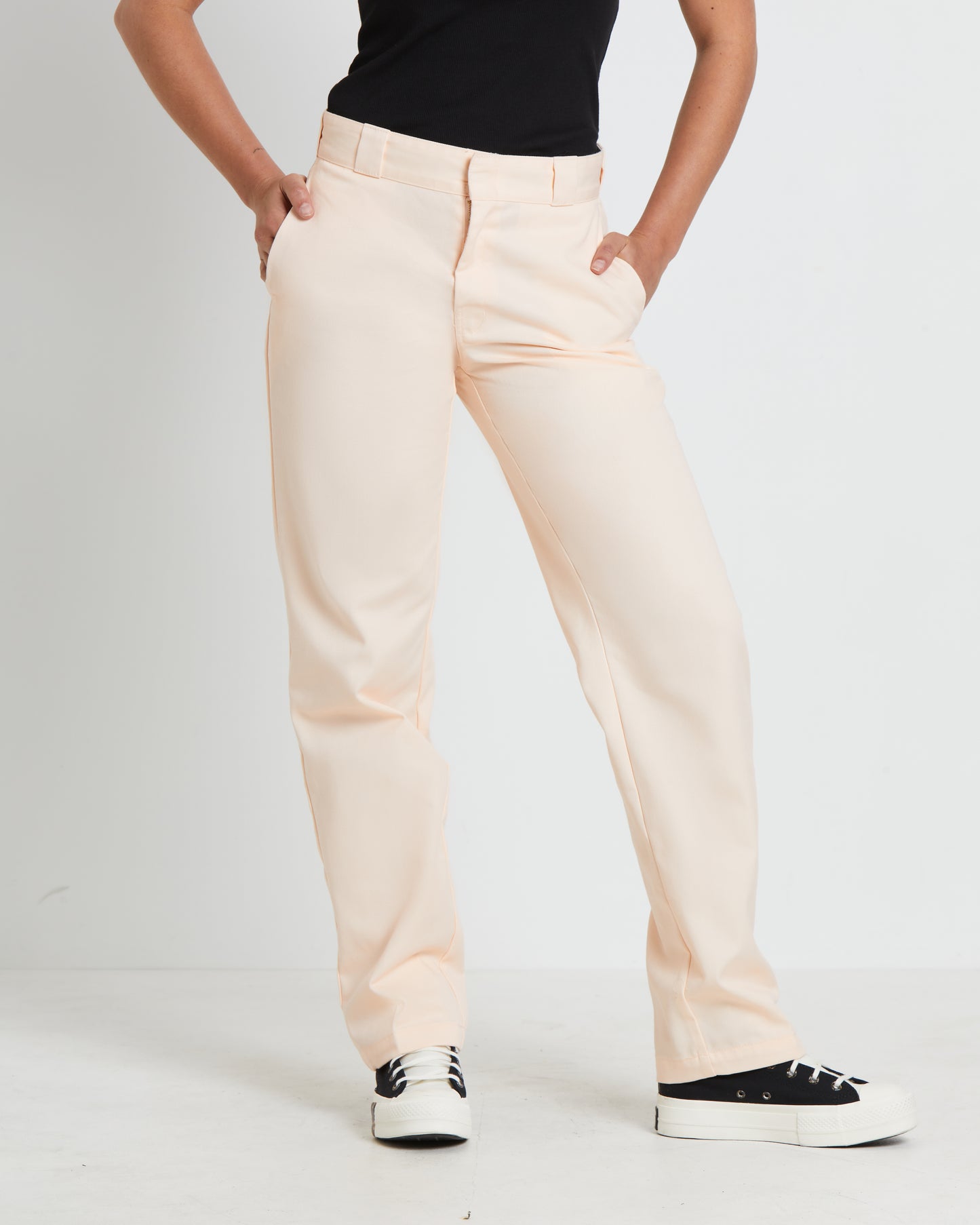 876 Pants in Peach