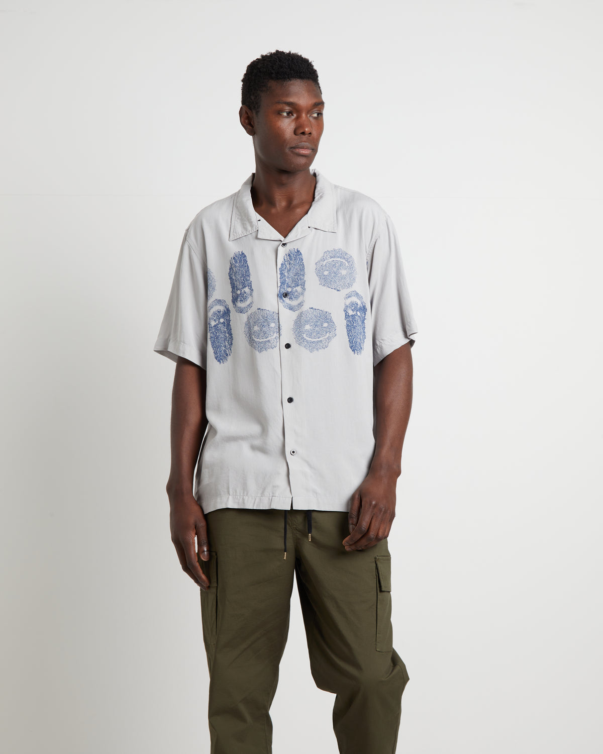 Menace Short Sleeve Shirt in Light Grey GREY