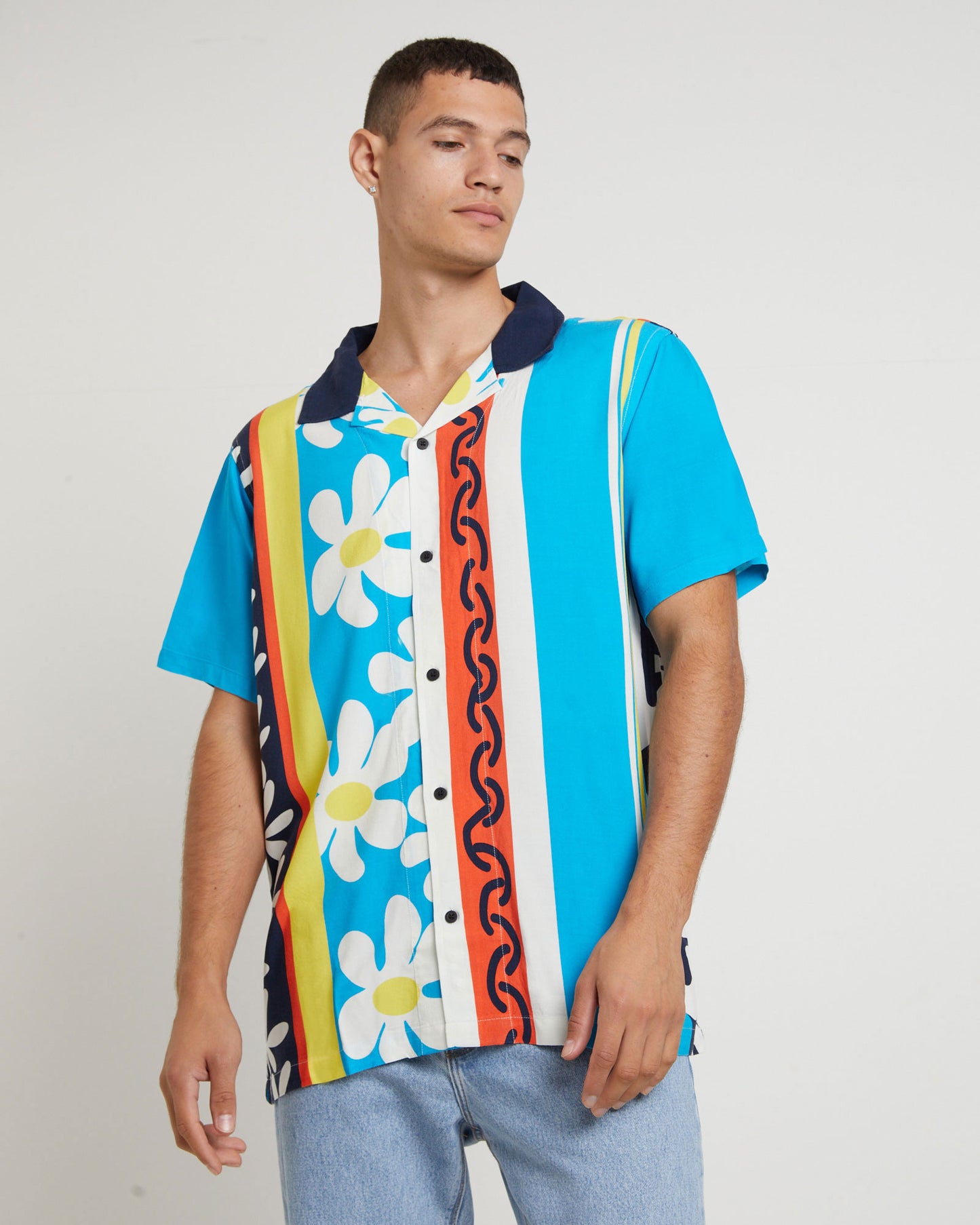 Heaven And Earth Short Sleeve Shirt in Blue
