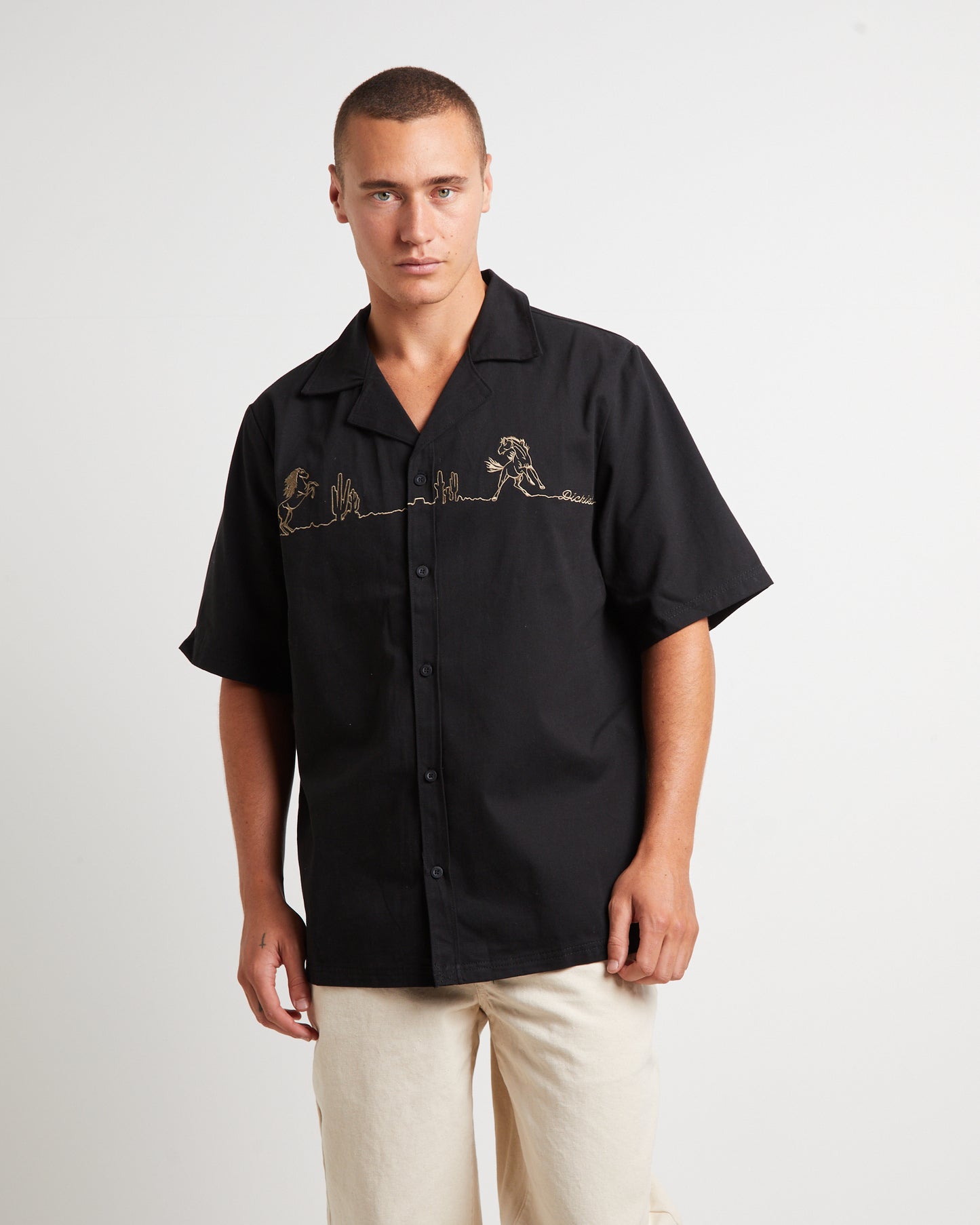 Mustang Short Sleeve Shirt in Black