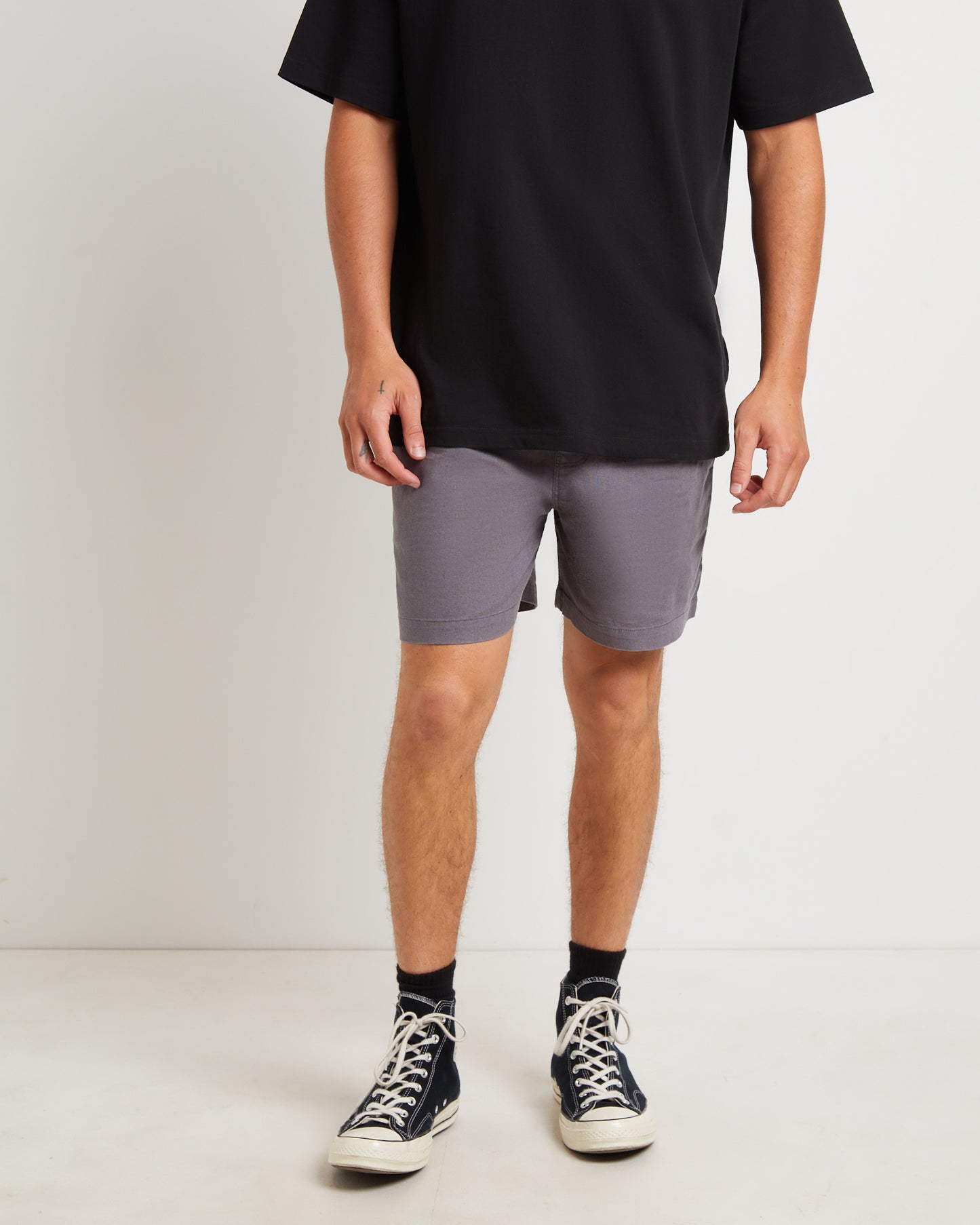 Puglia Linen Shorts in Ash