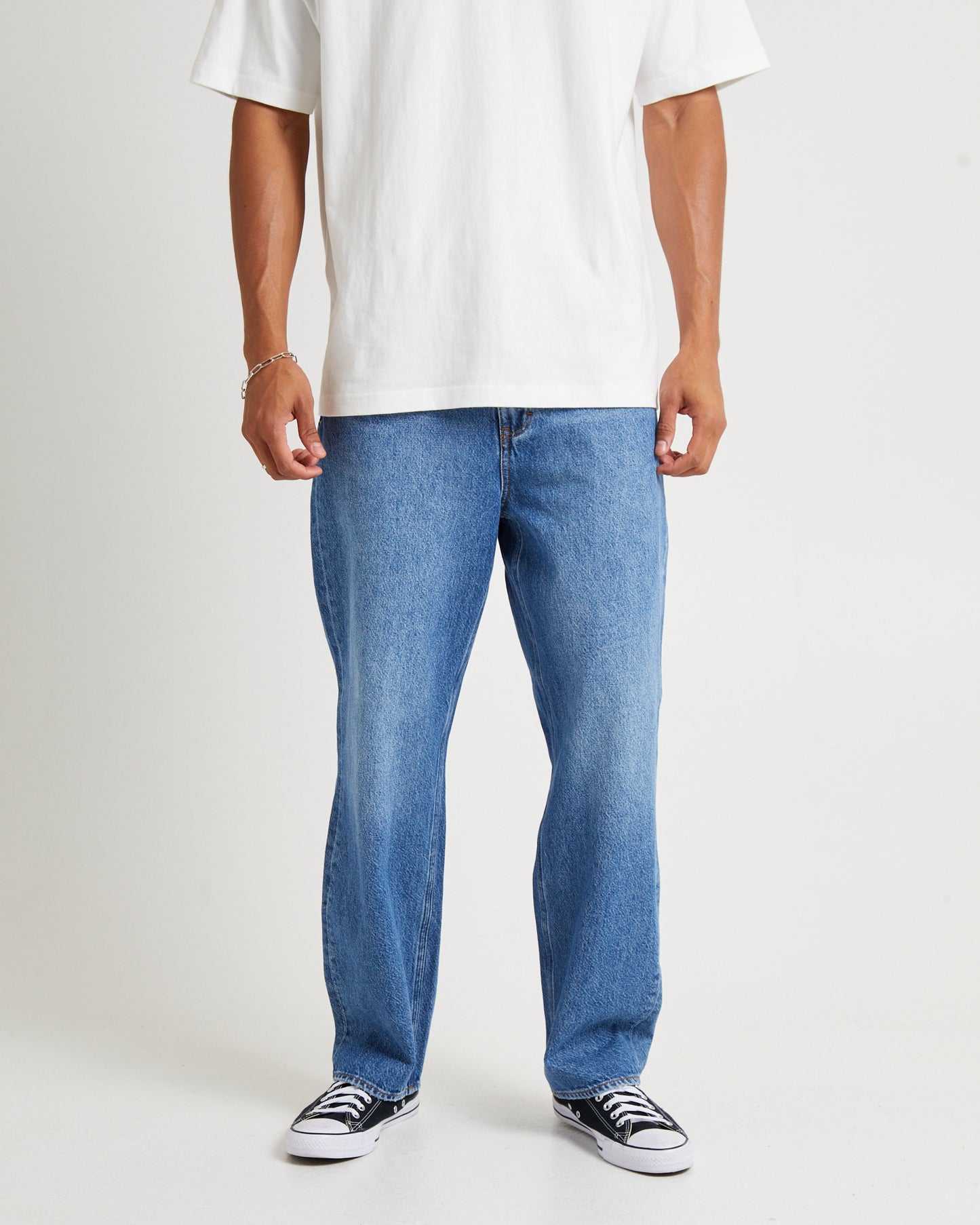 L-Four Baggy Denim Jeans Turntable
