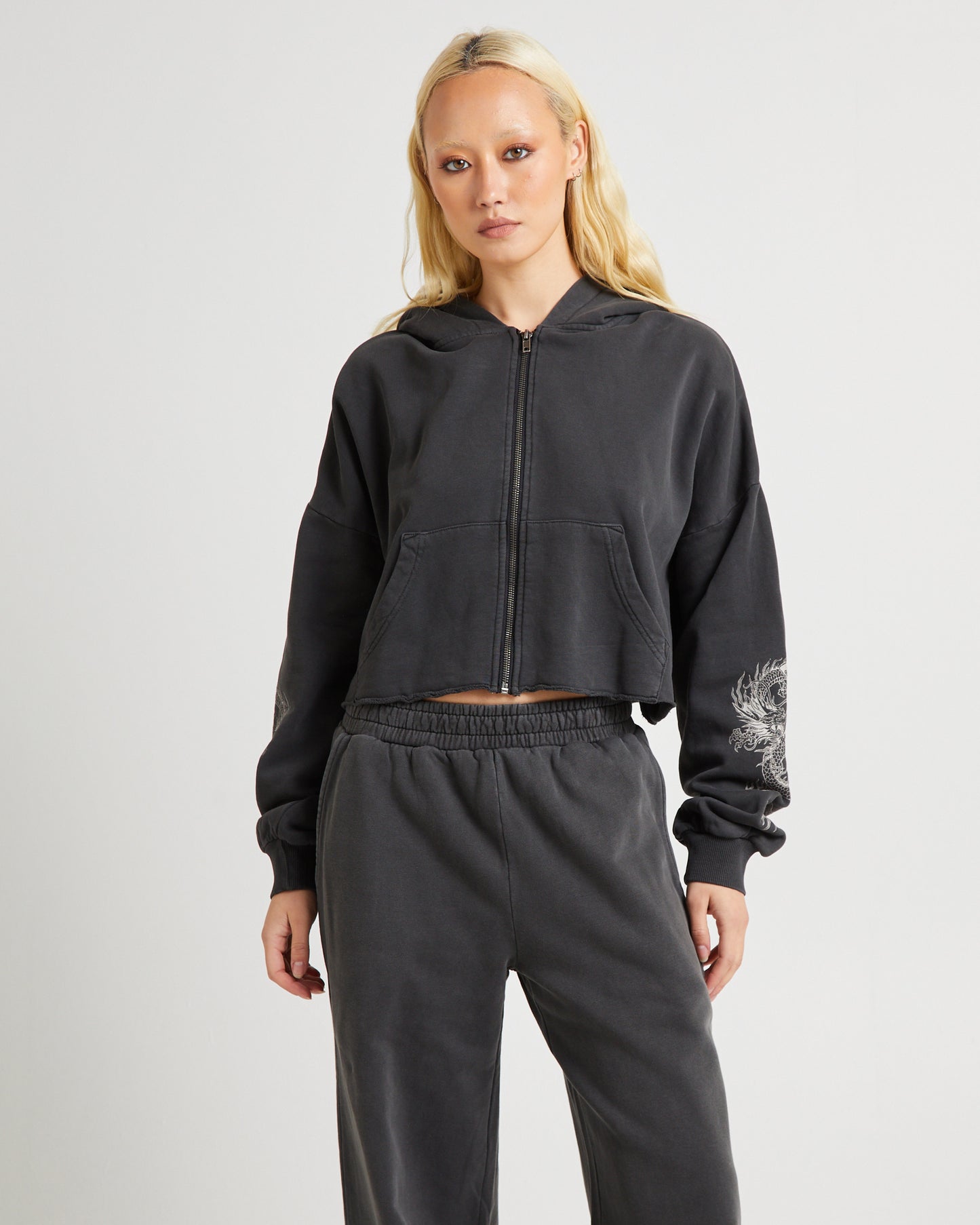 Akio Crop Hoodie